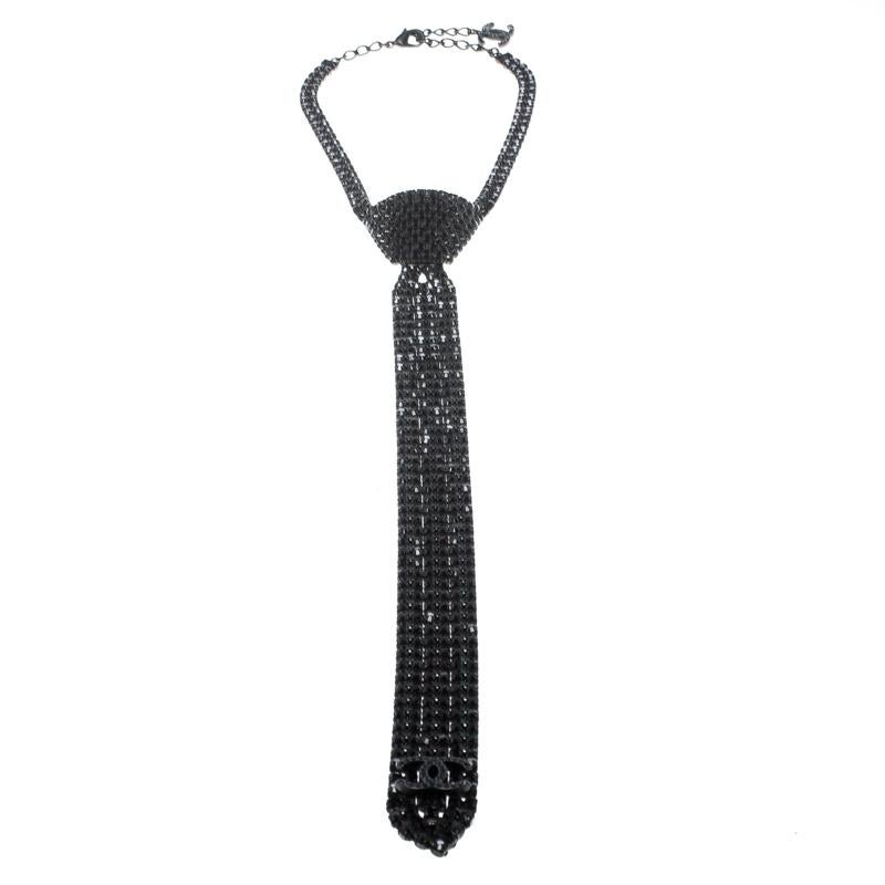 Chanel Black Crystal Embellished Statement Tie Necklace In Good Condition In Dubai, Al Qouz 2