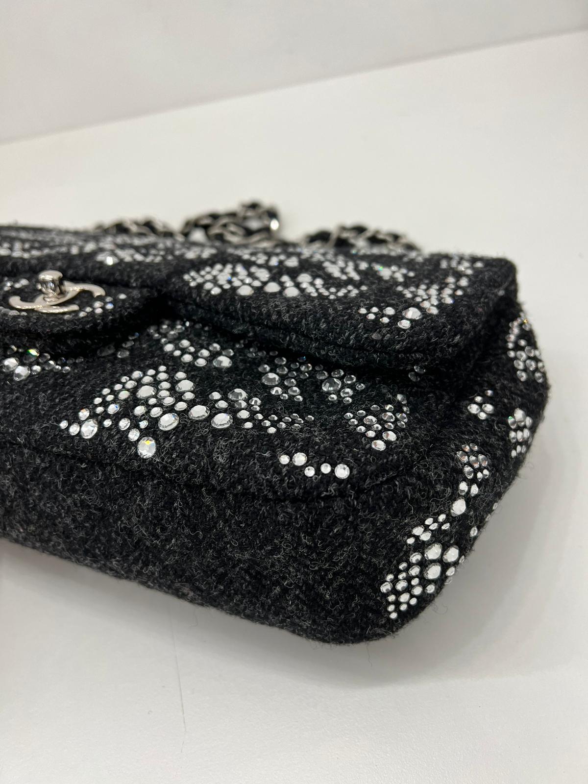 Chanel Black Crystal Embellished Tweed Jumbo Classic Single Flap Bag For Sale 1