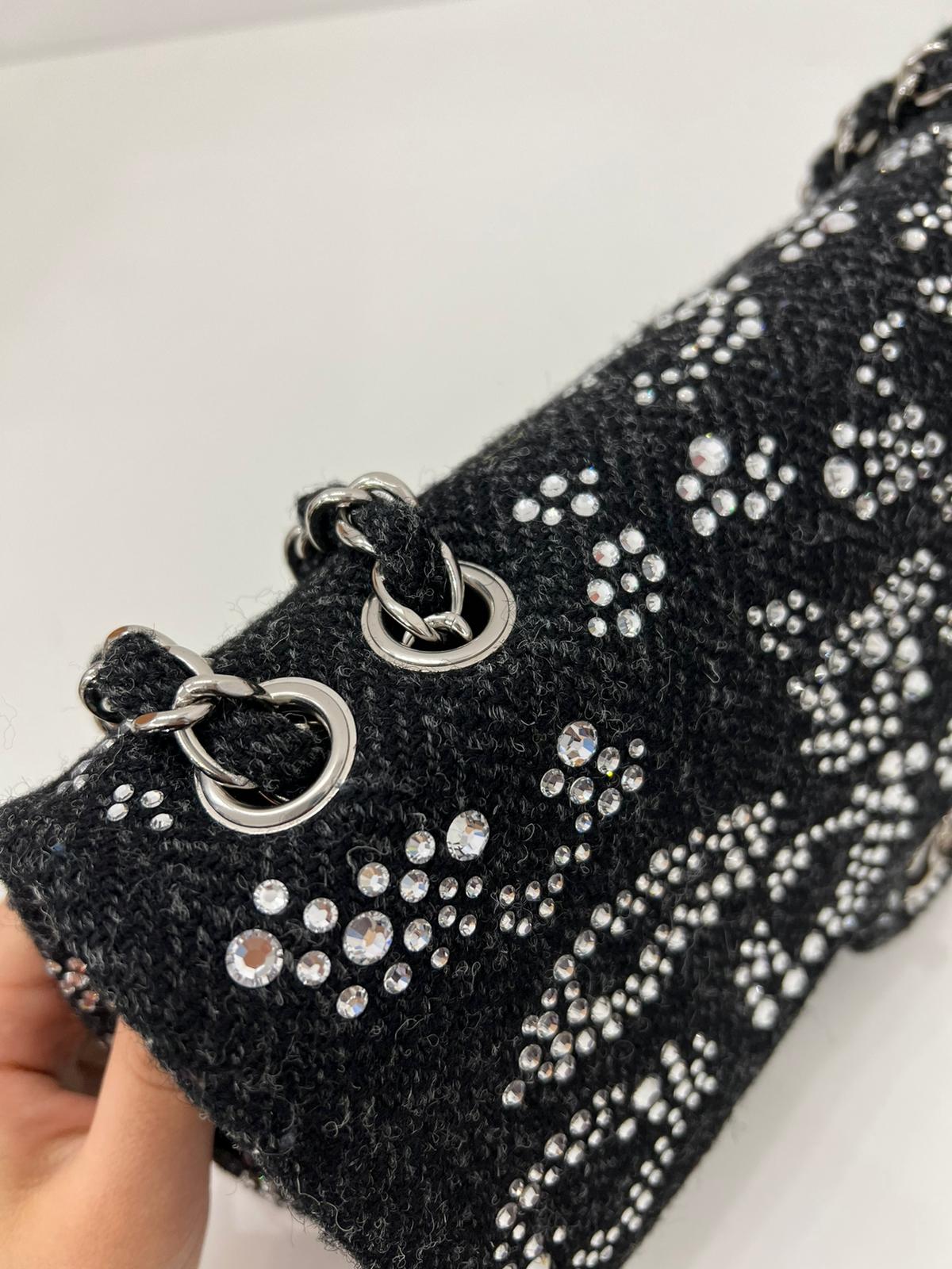 Chanel Black Crystal Embellished Tweed Jumbo Classic Single Flap Bag For Sale 3