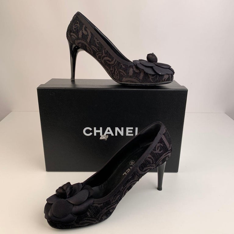CHANEL Camelia suede Flower motif pumps High heels black 36