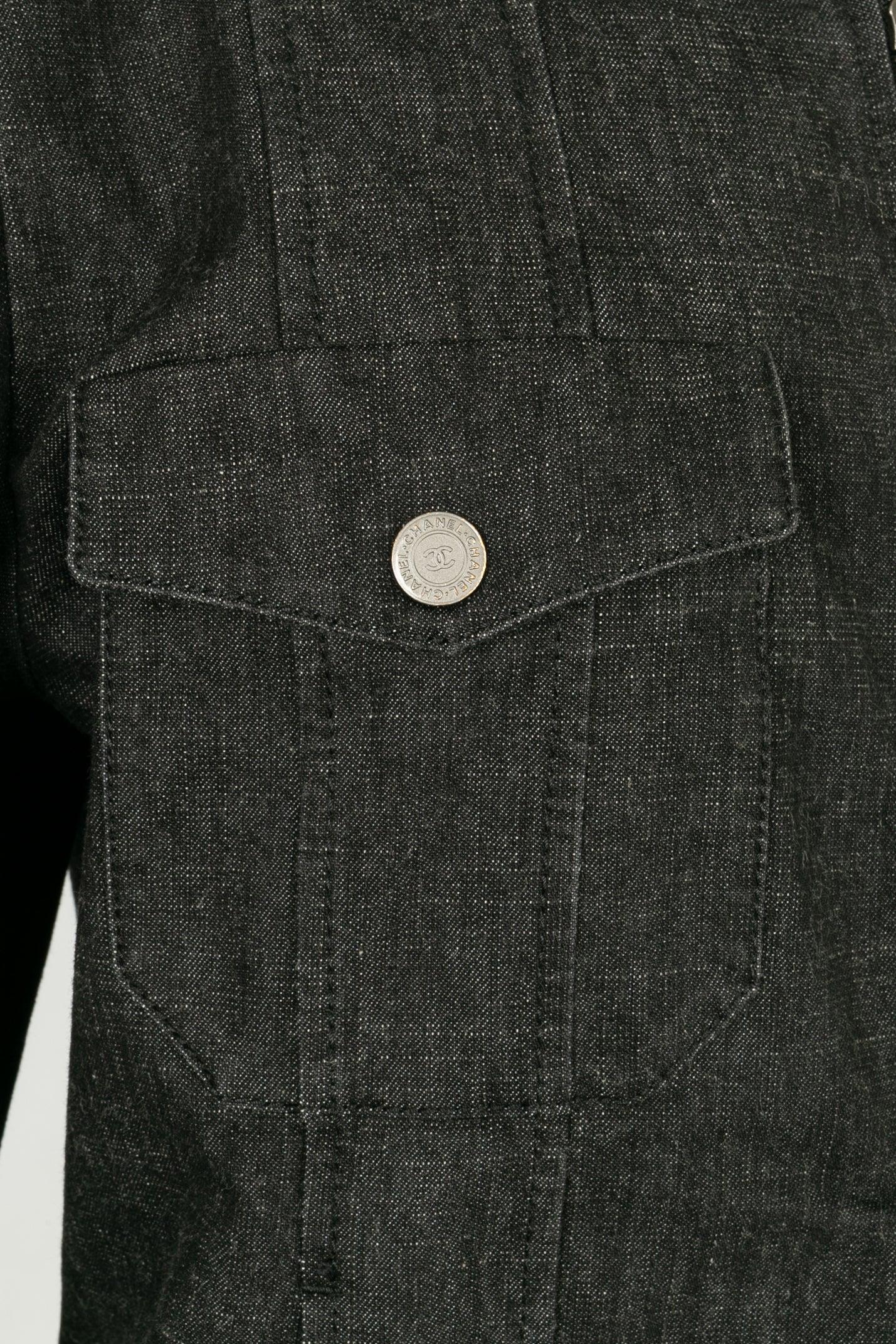 Veste en jean noire de Chanel, automne-hiver 2003 en vente 1