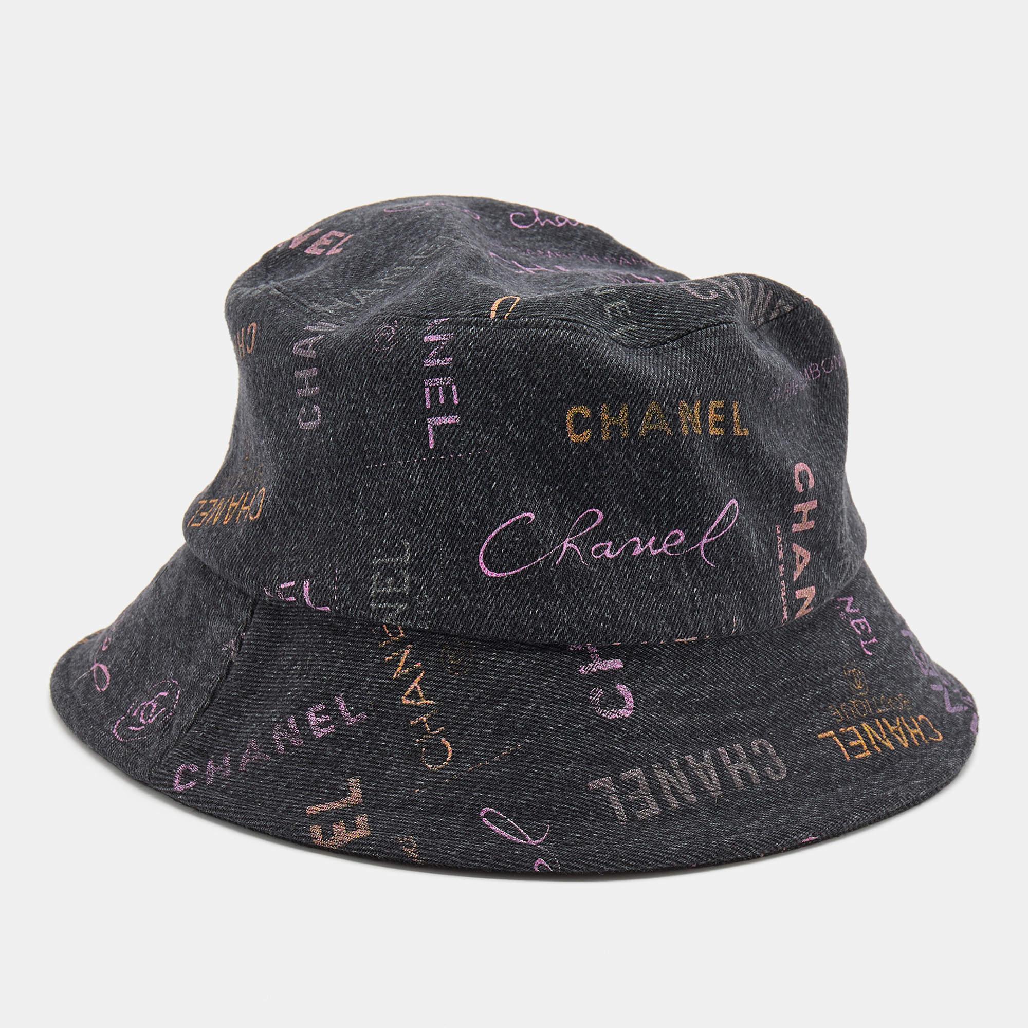 Make your travel looks more interesting and trendy as you don this bucket hat designed by Chanel. It is made using denim and detailed with logos.

Includes: Original Dustbag, Brand Tag

