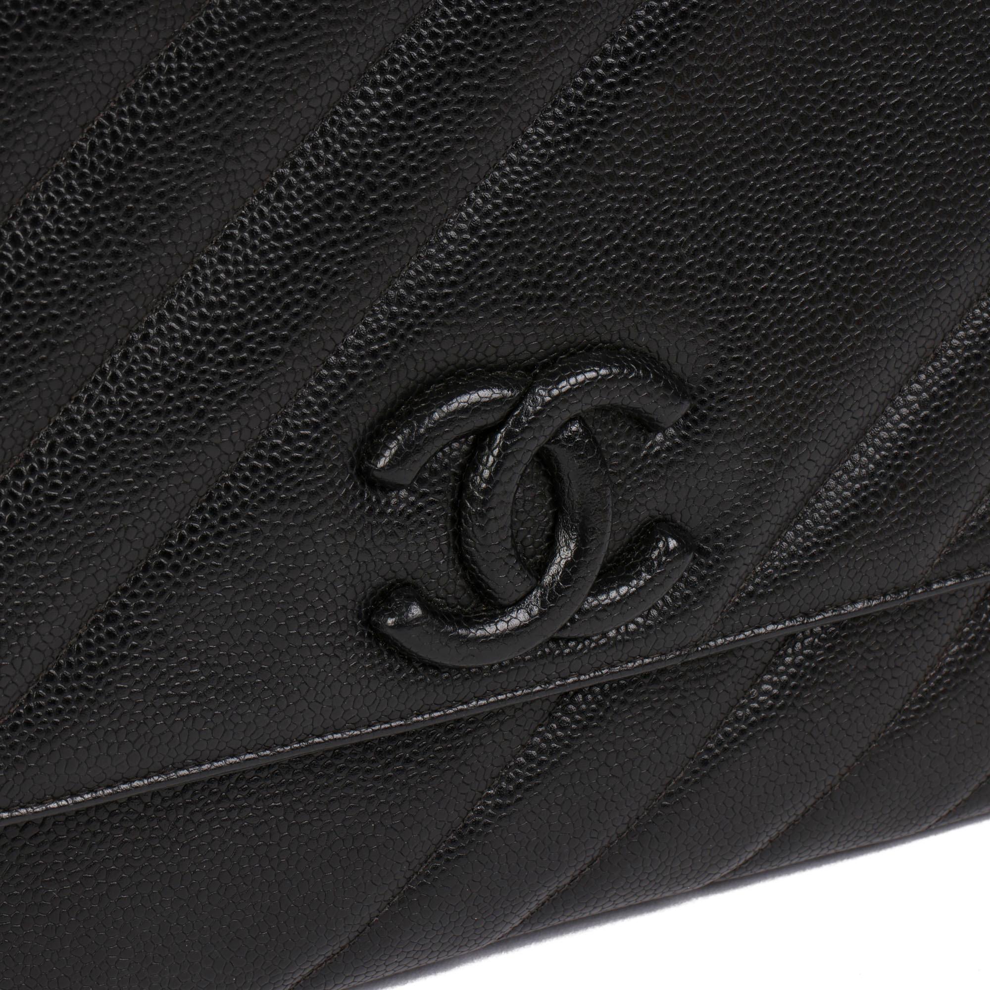 CHANEL Black Diagonal Quilted Caviar Leather Vintage Jumbo Leather Logo Classic 2