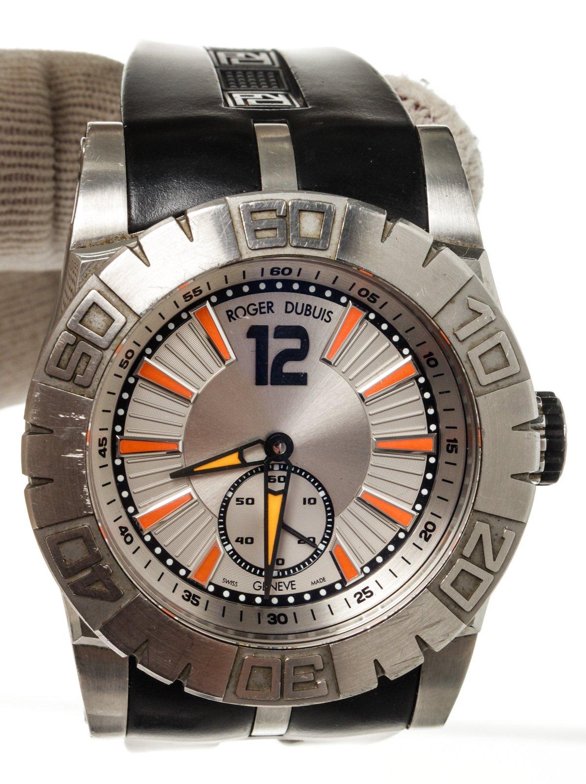 Roger Dubuis Black Leather Easy Diver Watch In Good Condition In Irvine, CA