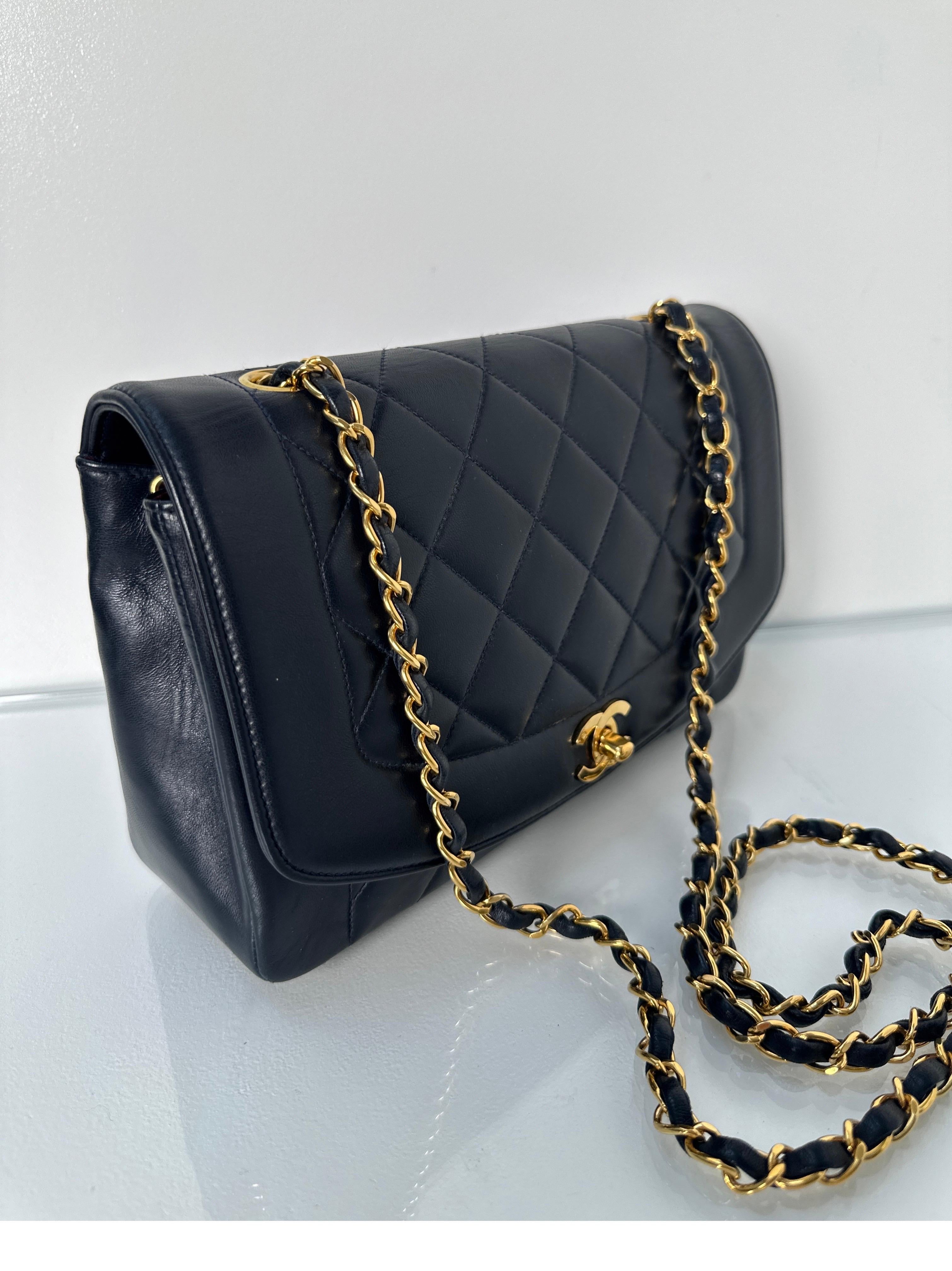 Women's or Men's Chanel Black Diana Bag