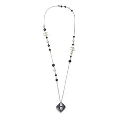 Collier pendentif en diamants noirs Chanel  Collection d'automne 2018