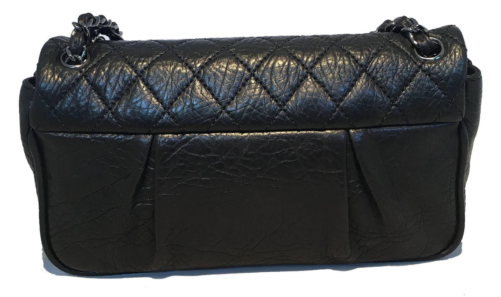 Chanel Black Textured Quilted Calfskin Classic Flap Shoulder Bag In Excellent Condition In Philadelphia, PA