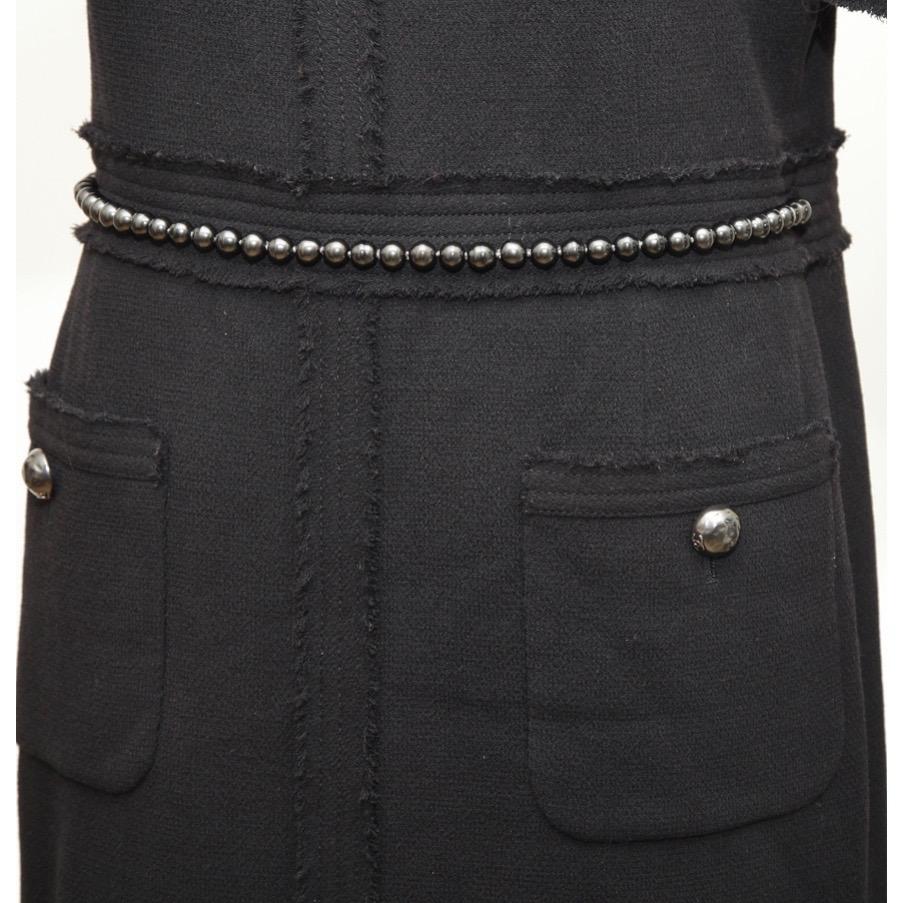 CHANEL Black Dress Short Sleeve Pearls Gunmetal Belt Chain CC Mock Neck 40 In Fair Condition For Sale In Hollywood, FL