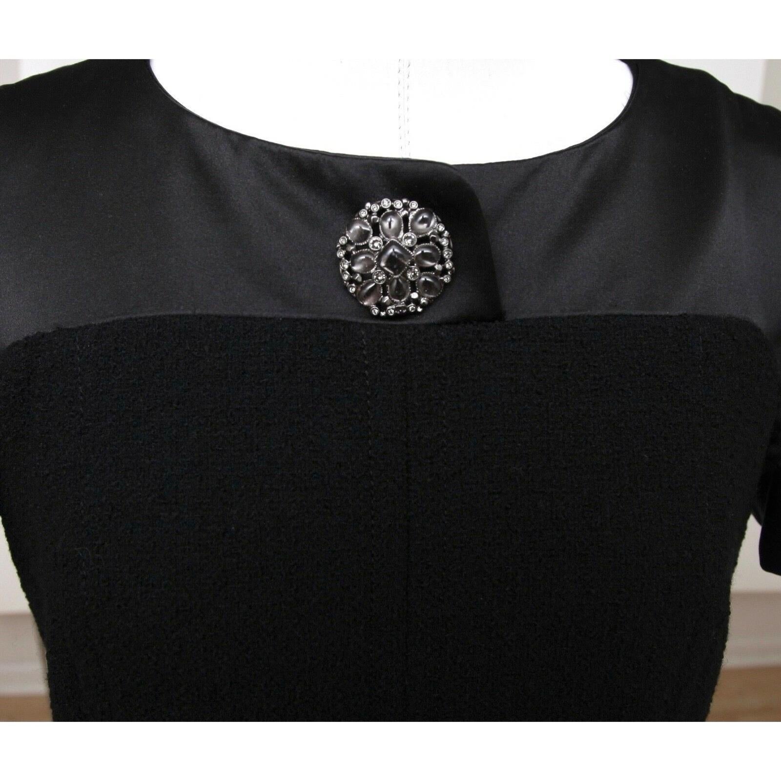 CHANEL Dress Wool Blend Black Satin Shift Cap Sleeve Gripoix Sz 38 2015 For Sale 2