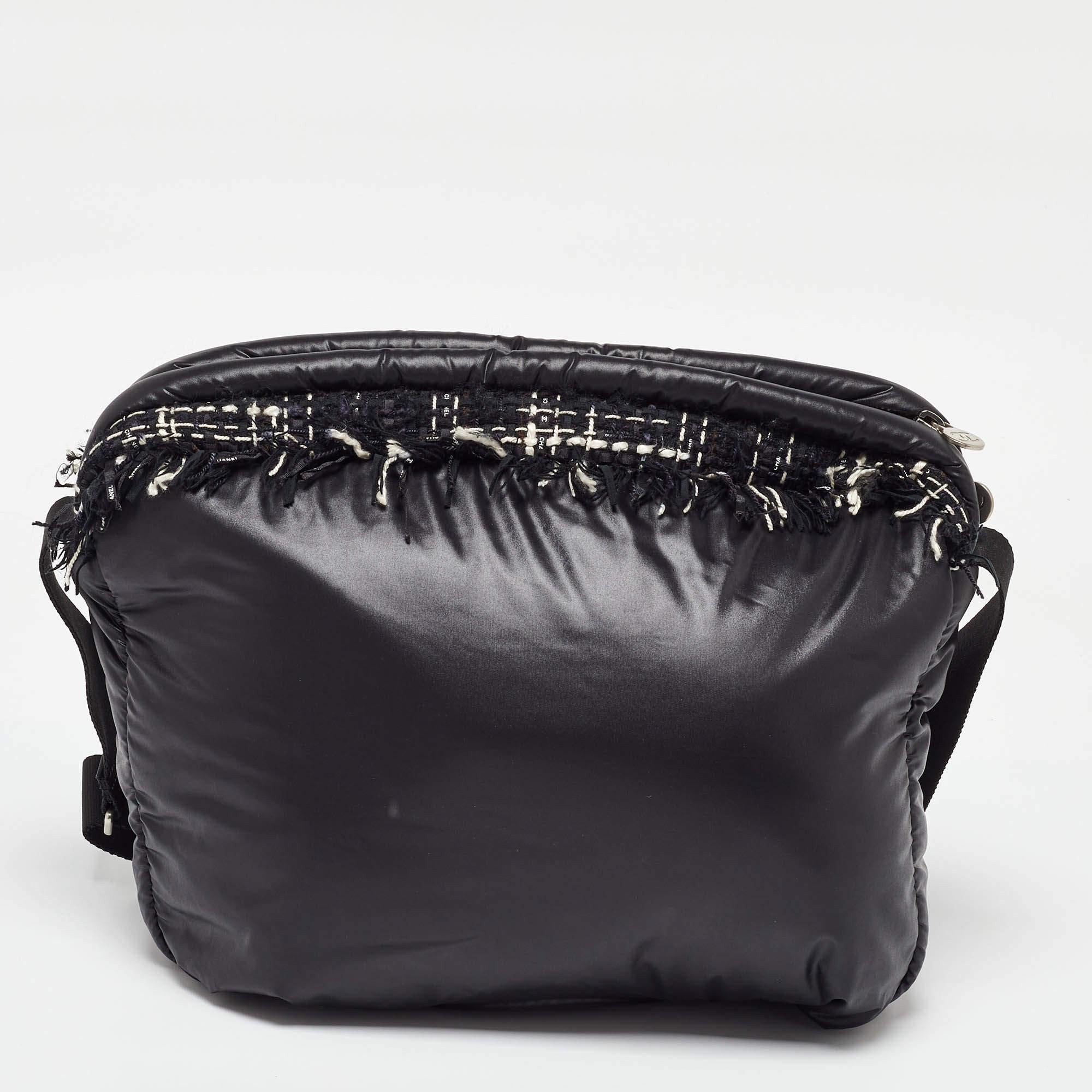 Women's Chanel Black Embossed Nylon Doudoune Crossbody Bag For Sale