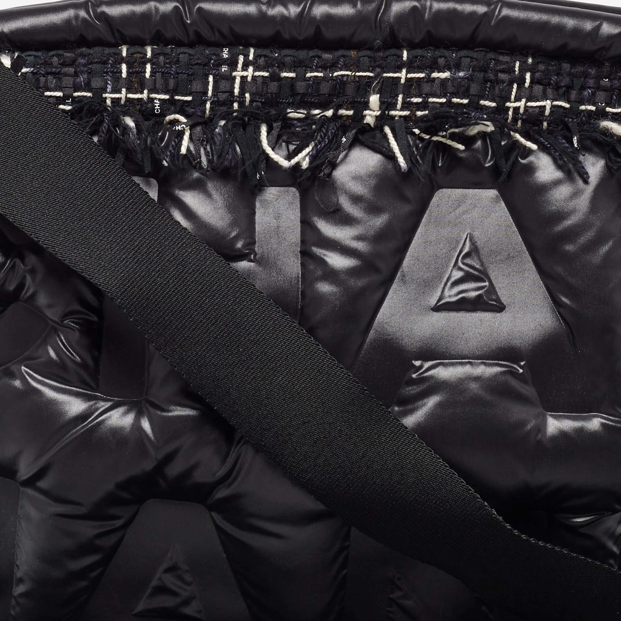 Chanel Black Embossed Nylon Doudoune Crossbody Bag For Sale 1