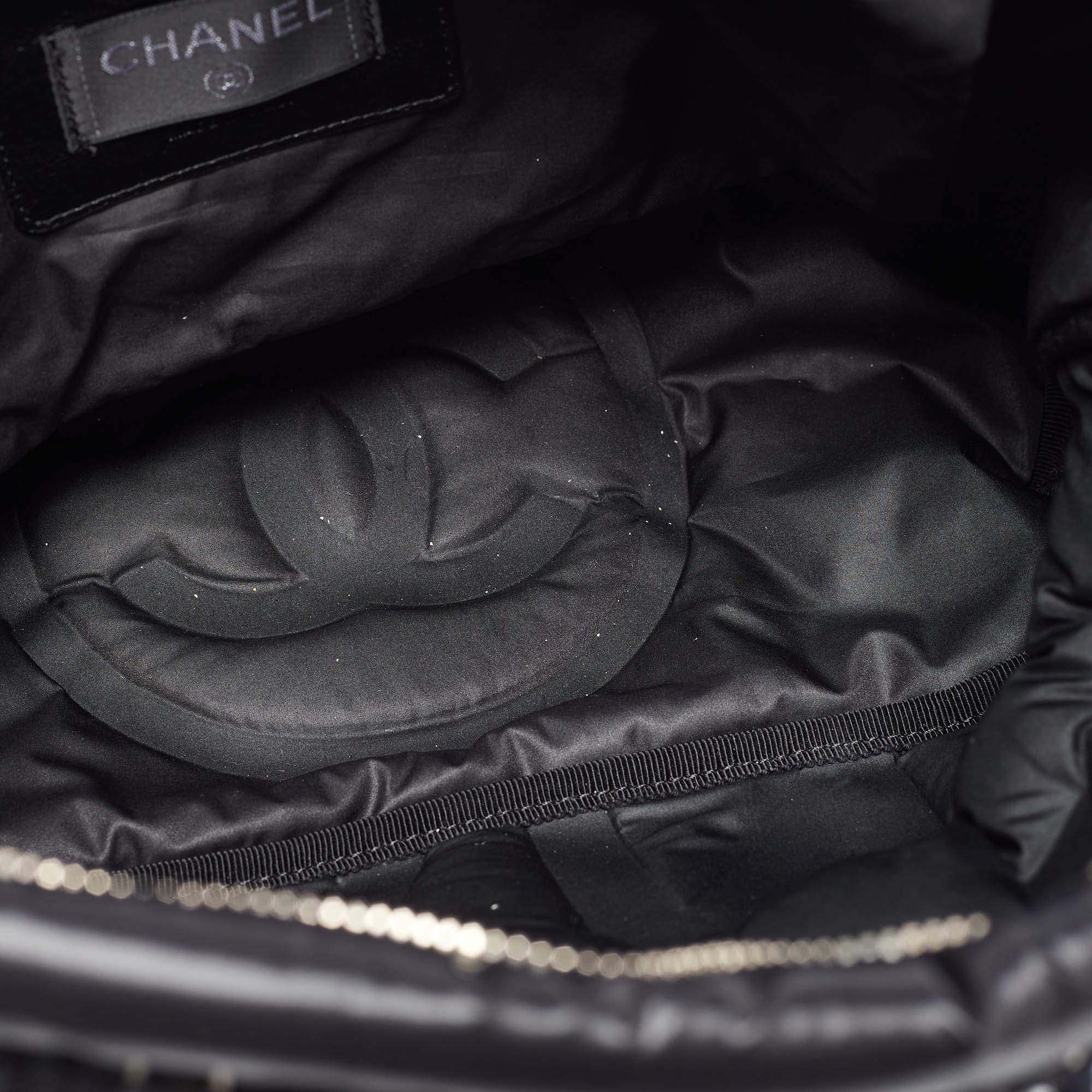 Chanel Black Embossed Nylon Doudoune Crossbody Bag For Sale 3