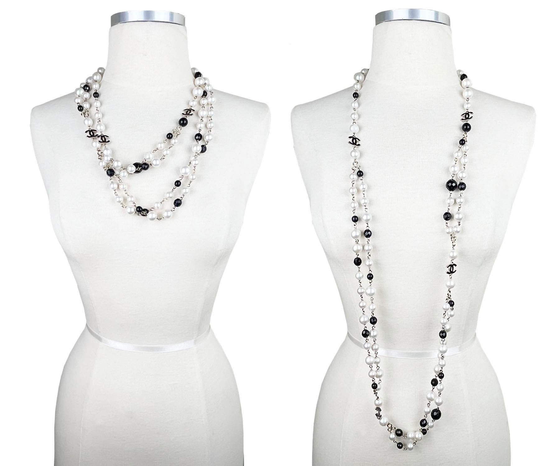 chanel black and white pearl necklace