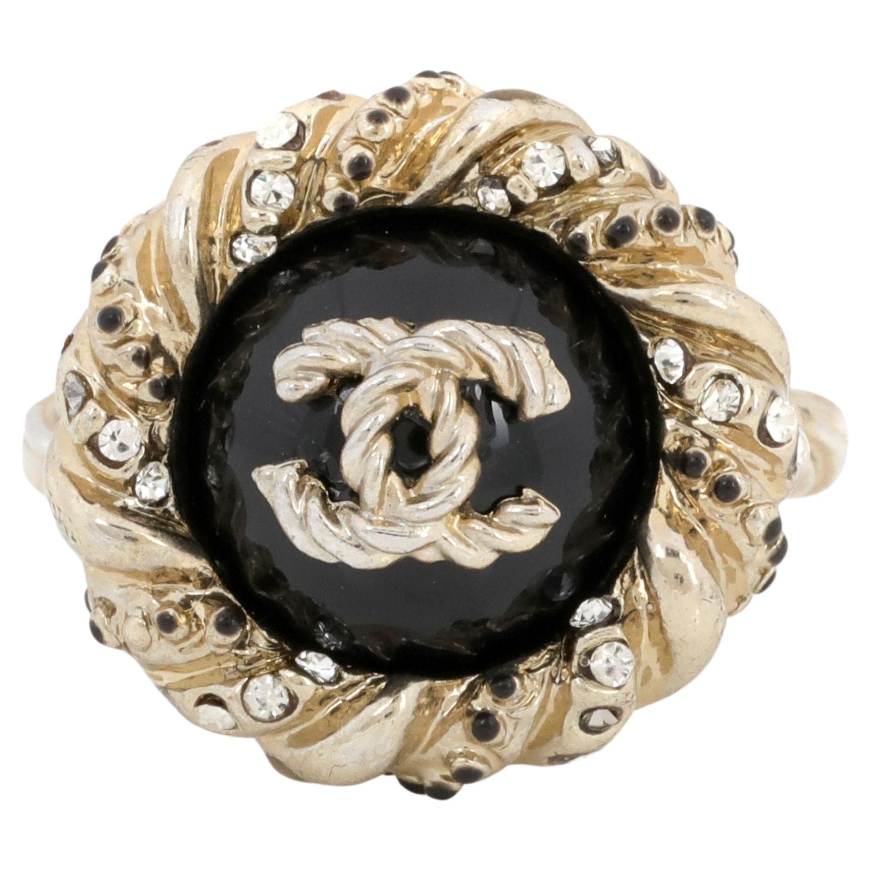 Chanel Black Enamel Ring with CC Center  For Sale