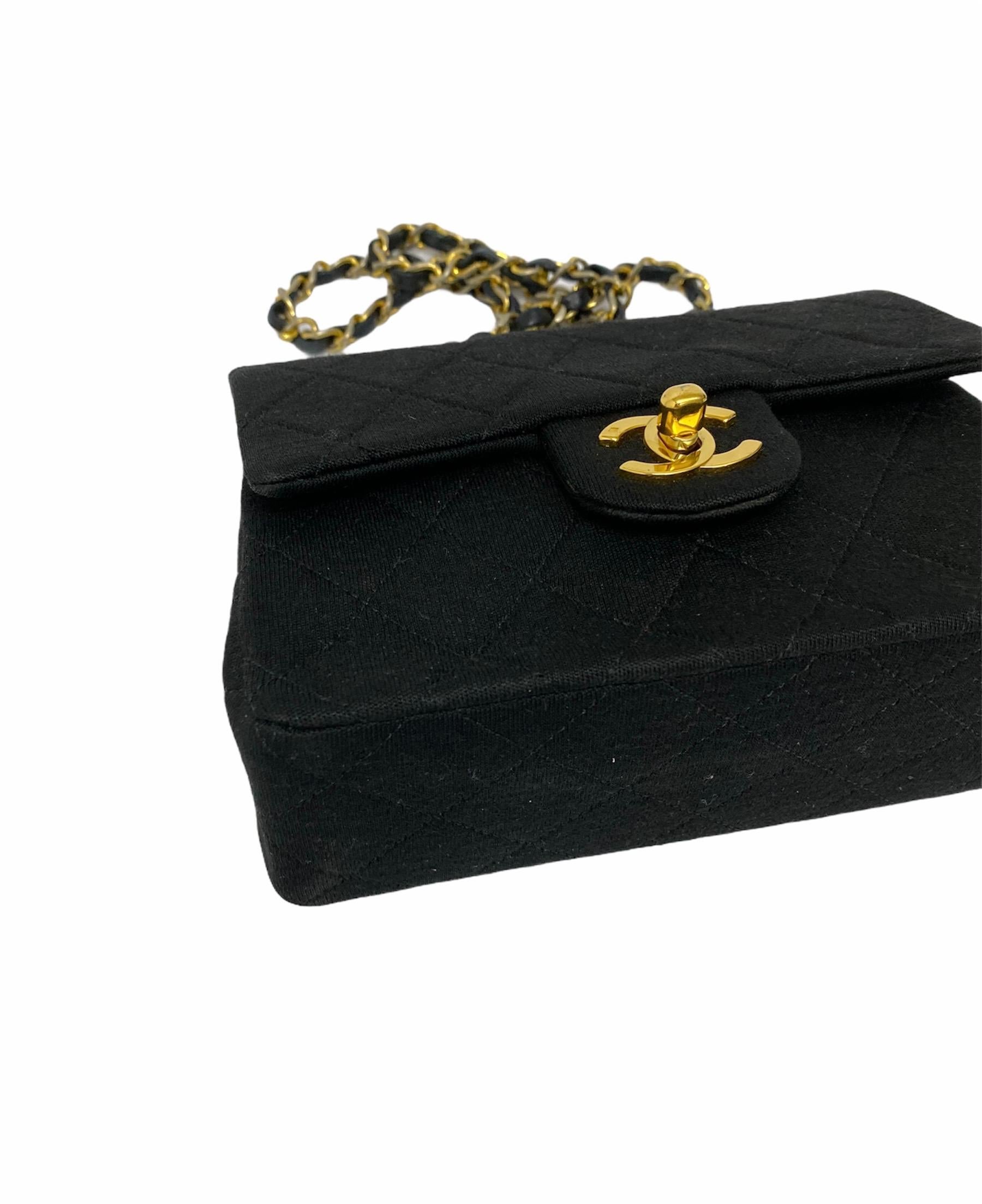 Chanel Black Fabbric Mini Flap Bag In Excellent Condition In Torre Del Greco, IT