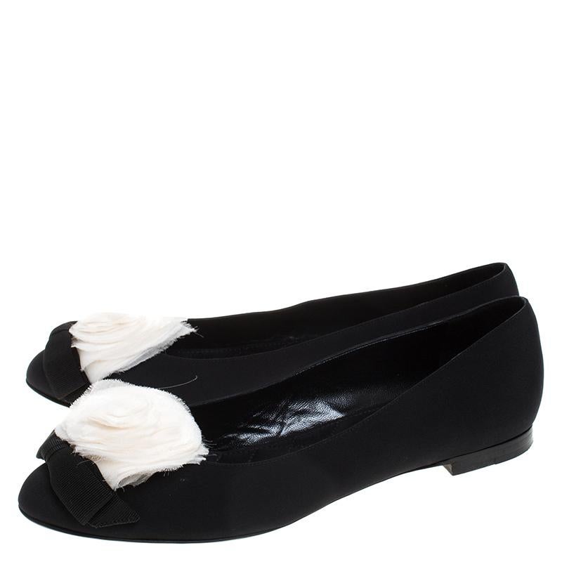 Chanel Black Fabric And White Camellia Tulle Ballet Flats Size 40 2