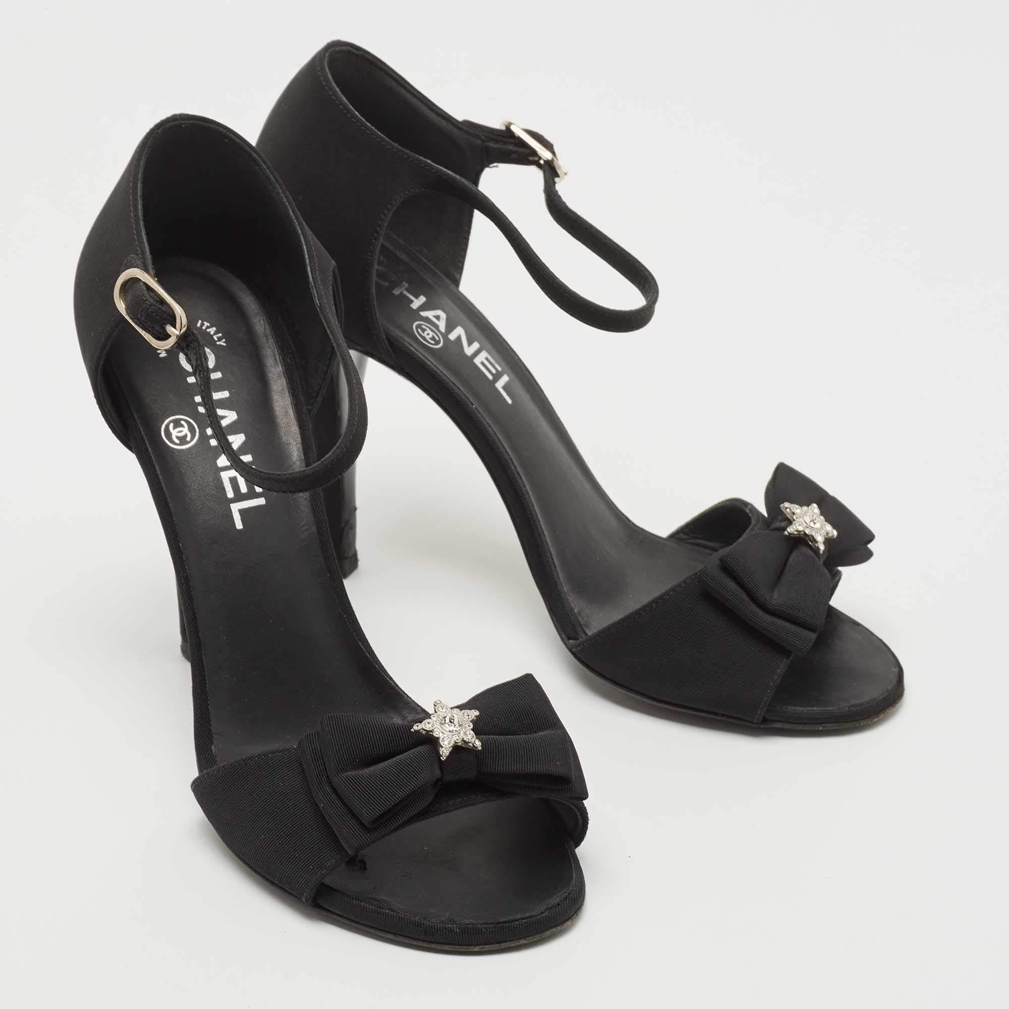 Chanel Black Fabric Bow Ankle Strap Sandals Size 37.5 In Good Condition In Dubai, Al Qouz 2