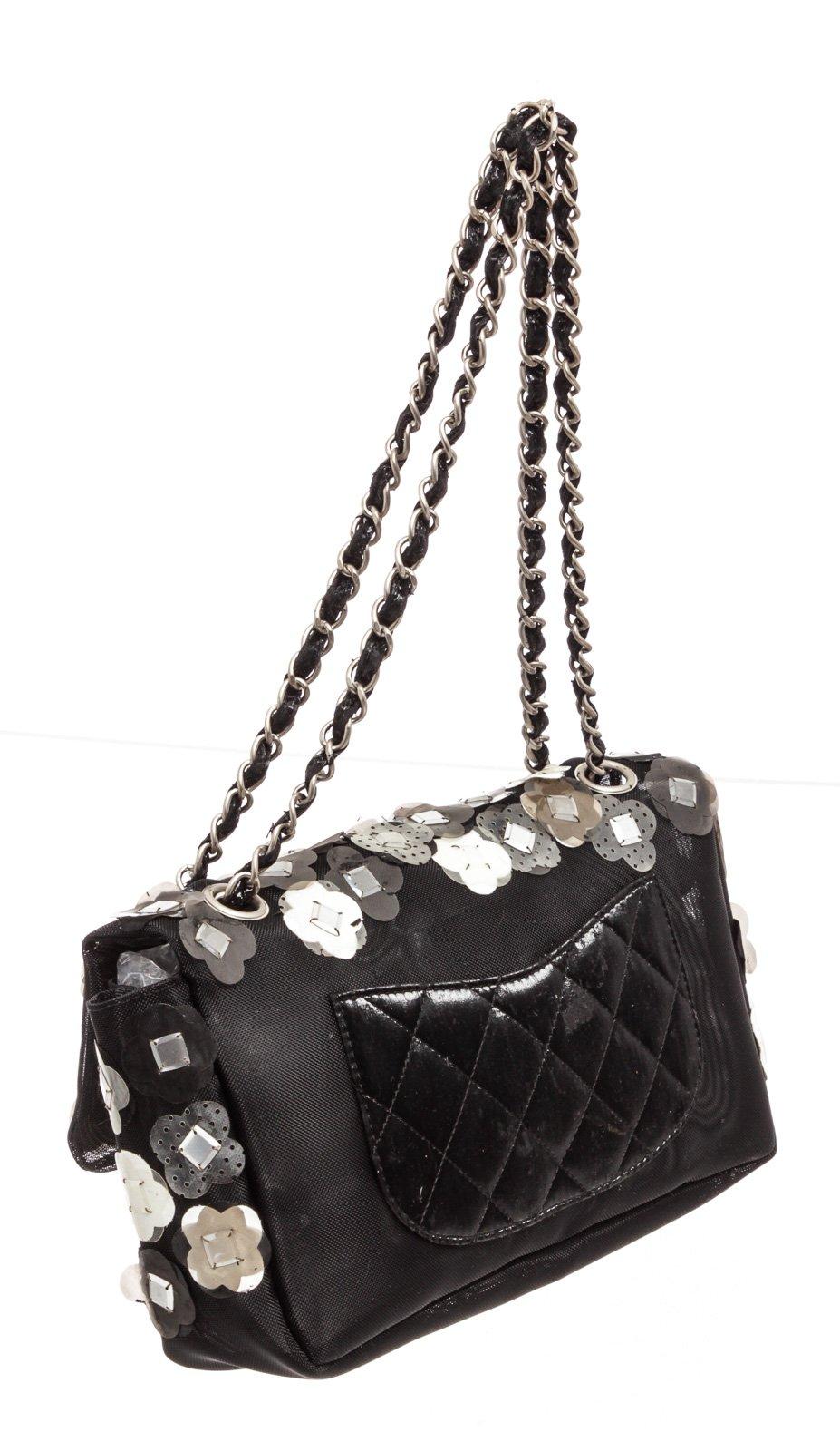 Chanel Black Fabric Floral Mesh Flap Umhängetasche 3