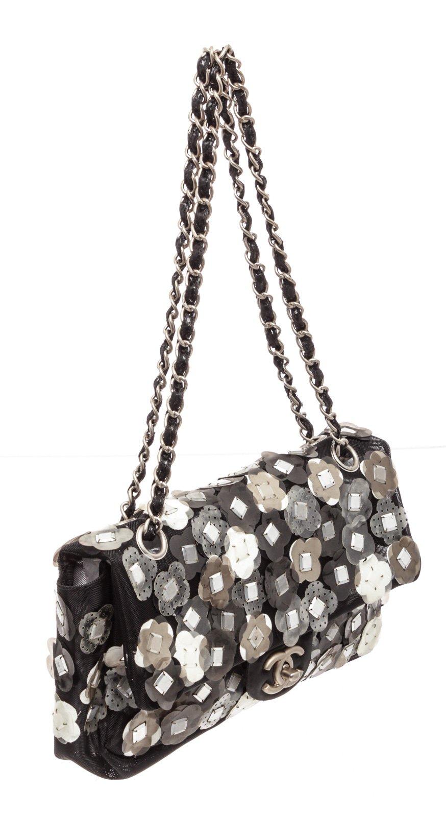 Chanel Black Fabric Floral Mesh Flap Umhängetasche 4