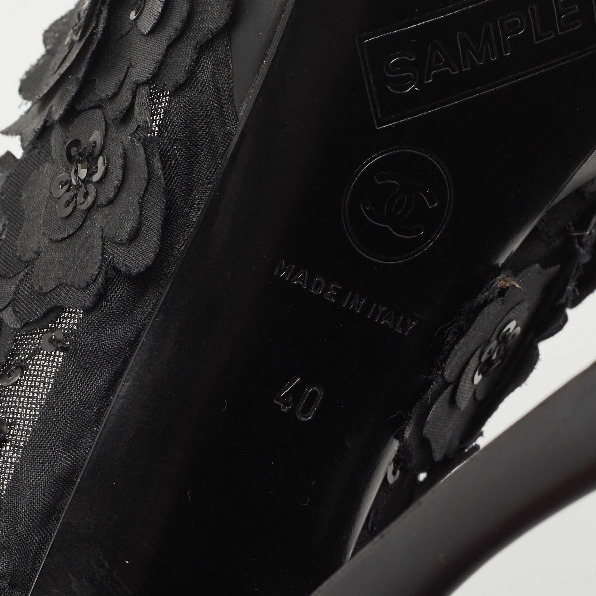 Chanel Black Fabric Organza Camellia CC Flower Platform Pump Size 40 For Sale 3