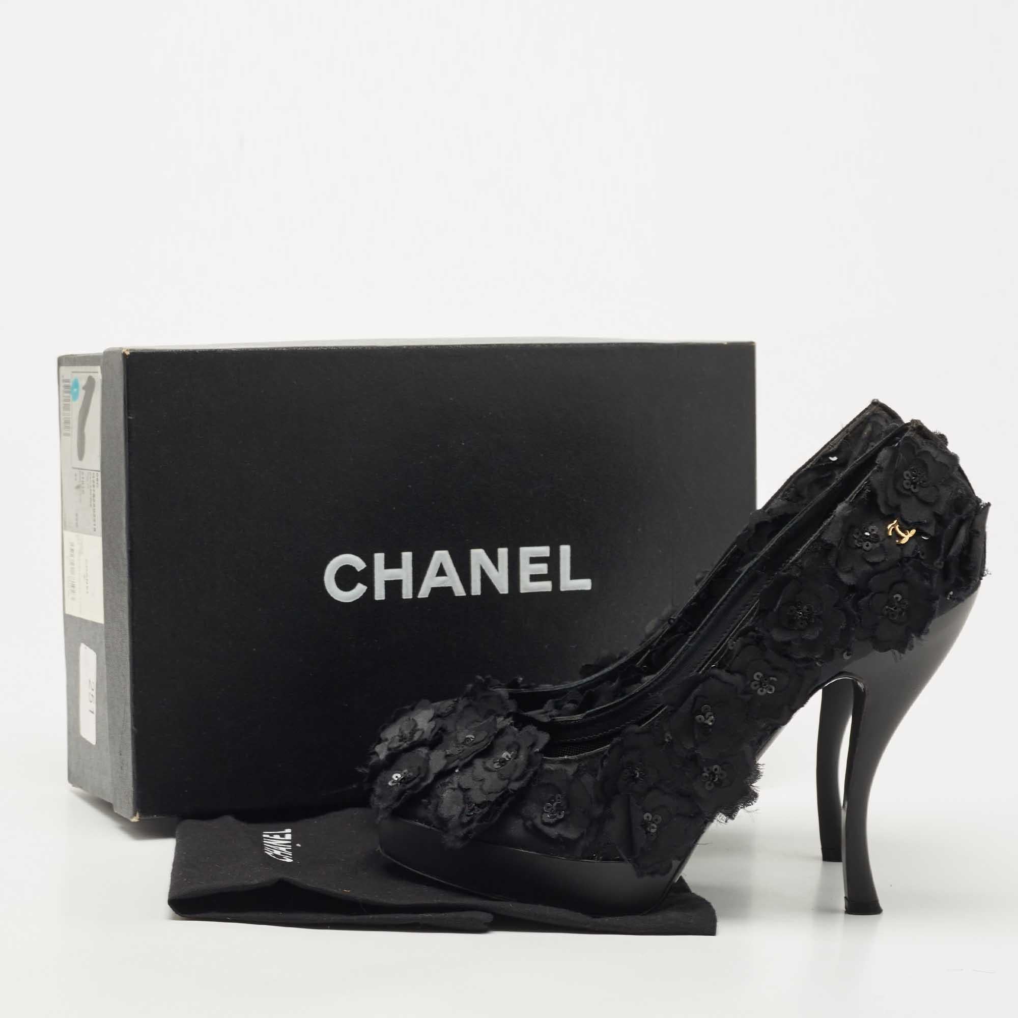 Chanel Black Fabric Organza Camellia CC Flower Platform Pump Size 40 For Sale 4