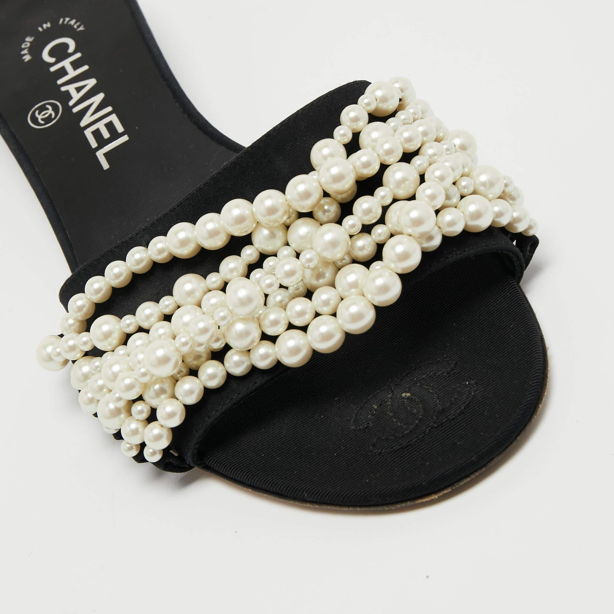 Chanel Black Fabric Pearl Embellished Flat Slides Size 36.5 2