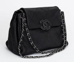 Chanel Black Flat Quilted Shoulder Bag