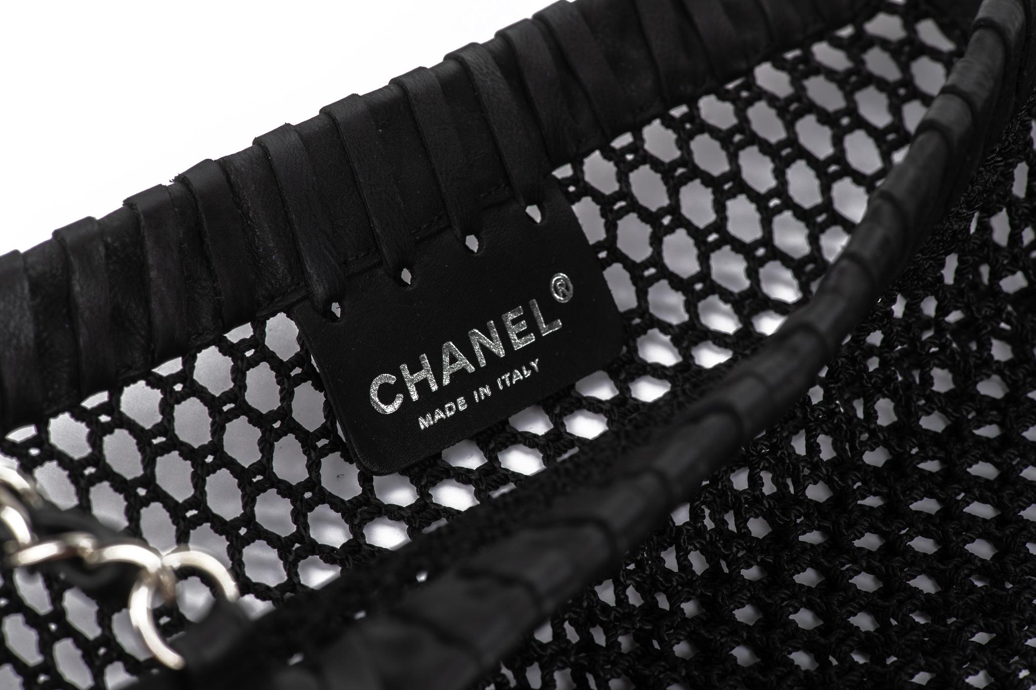 Chanel Black Fringe CC Tote Handbag For Sale 3