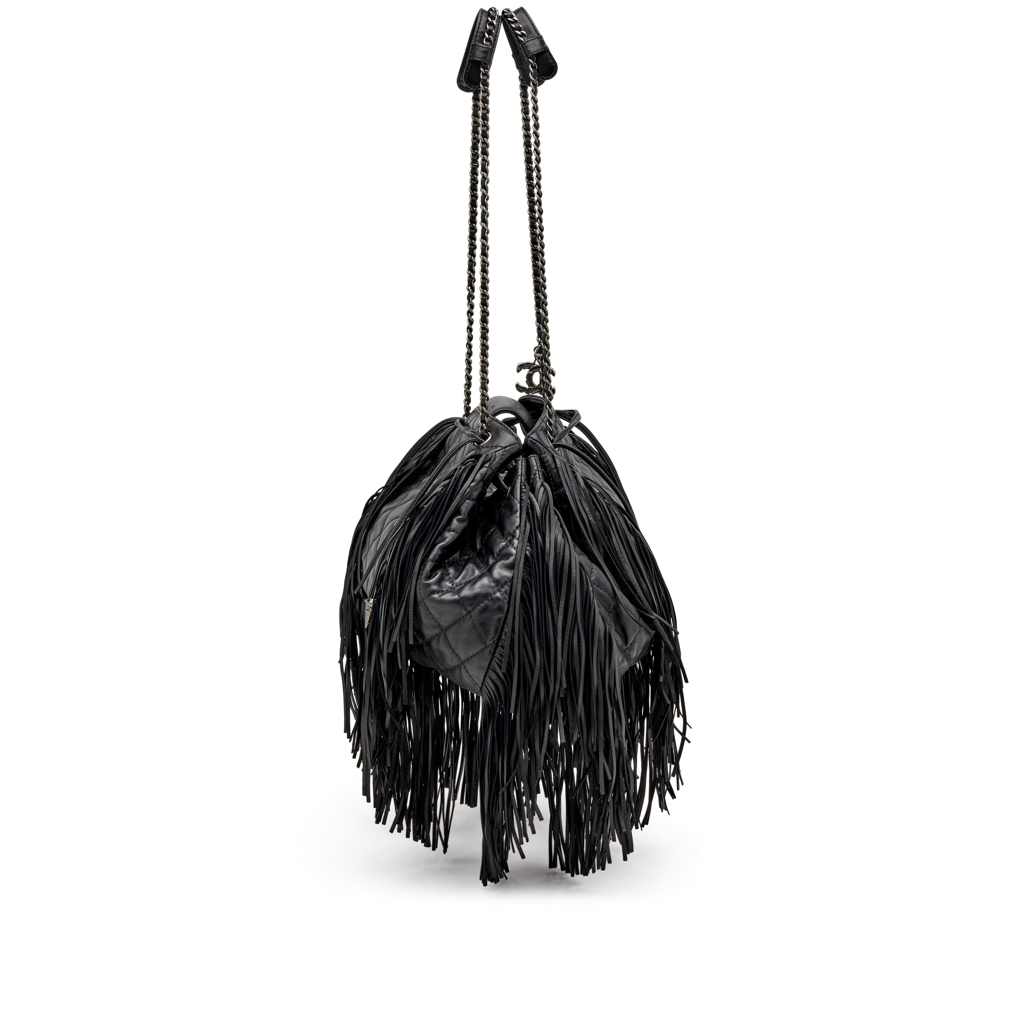 Chanel Black Fringe Lambskin Leather Dallas Drawstring Bucket Quilted Tote For Sale 7