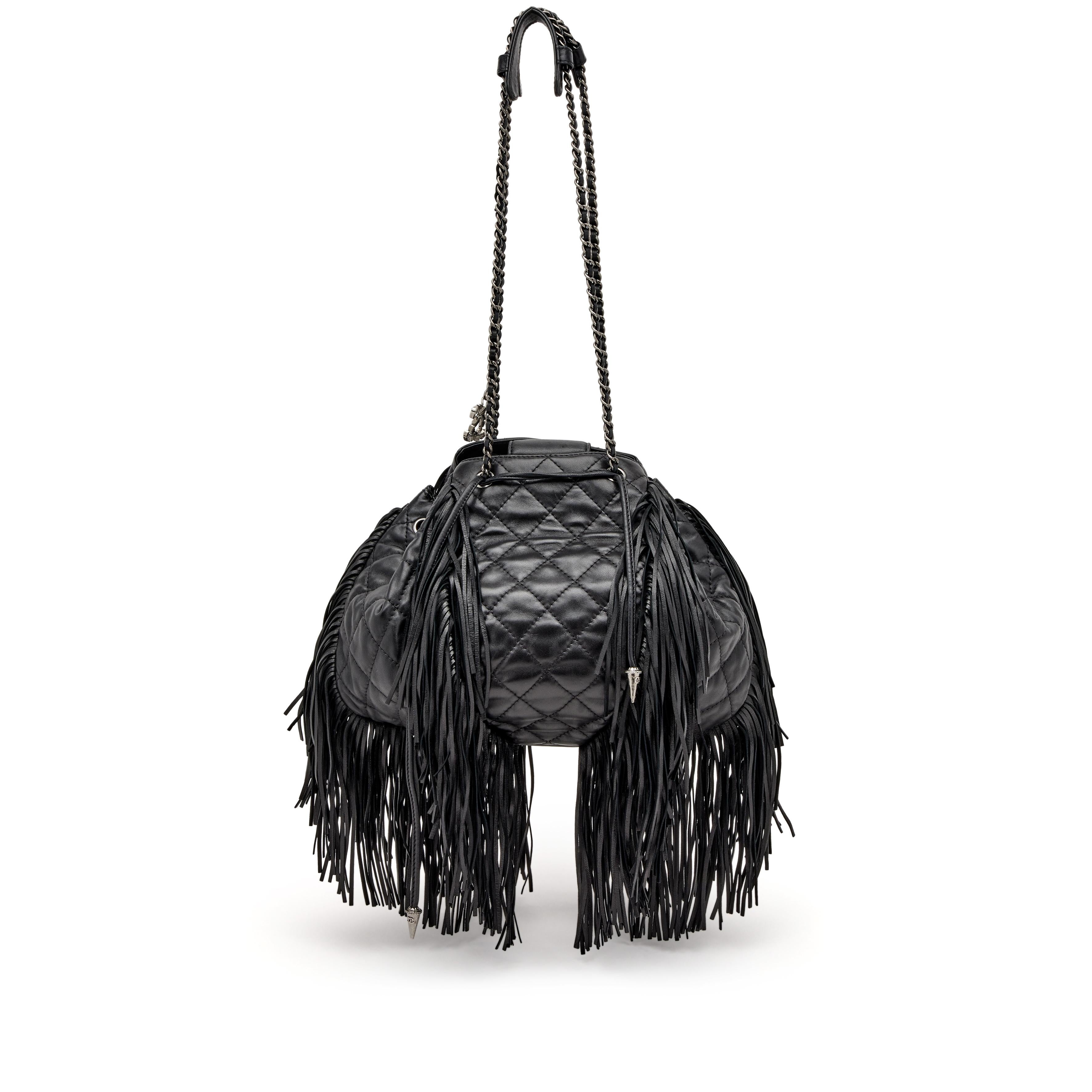 Chanel Black Fringe Lambskin Leather Dallas Drawstring Bucket Quilted Tote For Sale 8