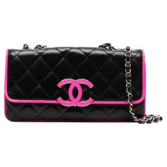 Chanel Black Fuchsia Lambskin Lined 2008 CC Shoulder Bag Chanel Black Fuchsia Lambskin Lined 2008 CC Shoulder Bag