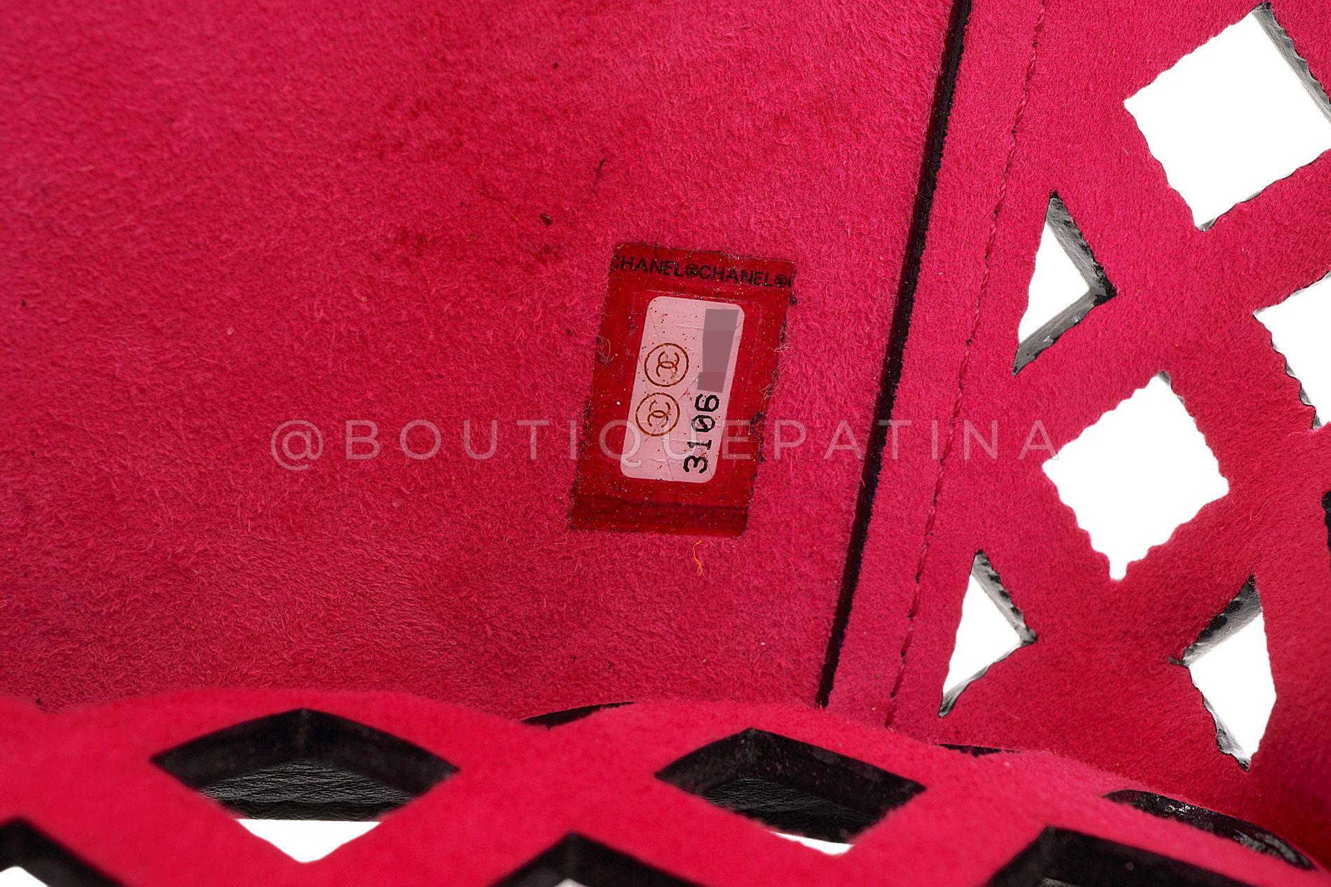 Chanel Black Fuchsia Pink Diamond Cutout Shopper Tote Bag 67861 en vente 12