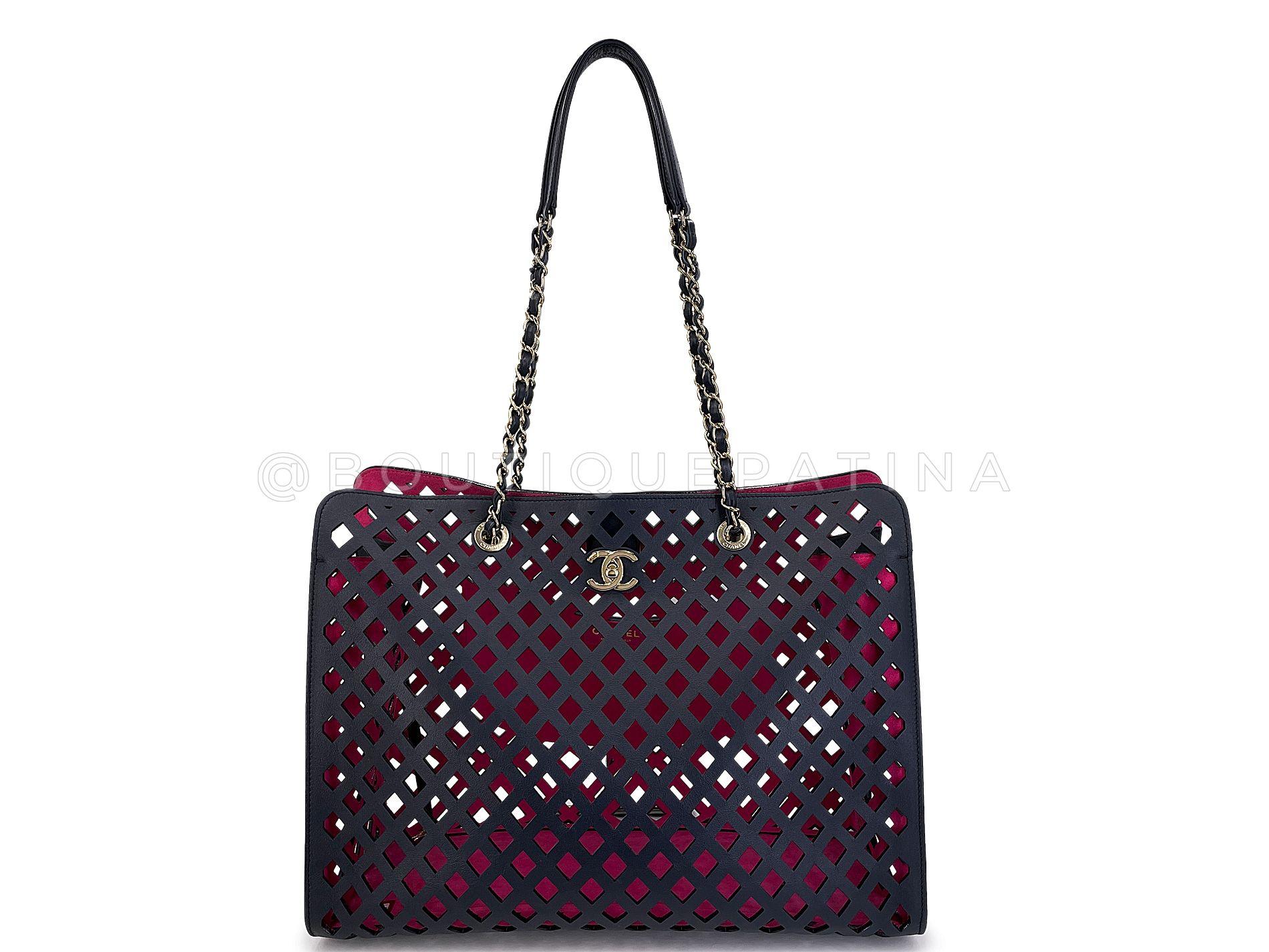 Chanel Black Fuchsia Pink Diamond Cutout Shopper Tote Bag 67861 In Excellent Condition For Sale In Costa Mesa, CA