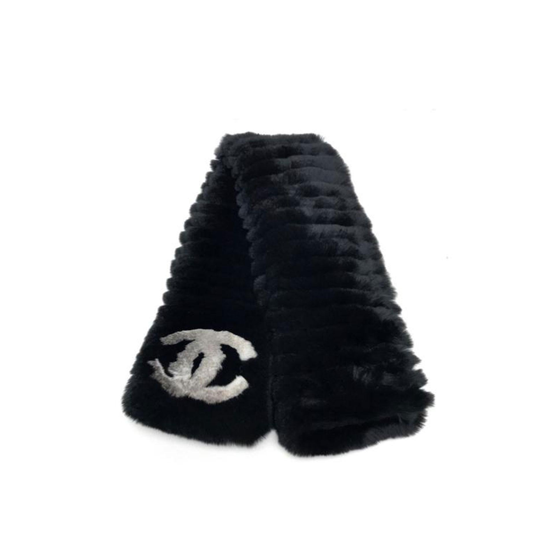 chanel beanie and scarf
