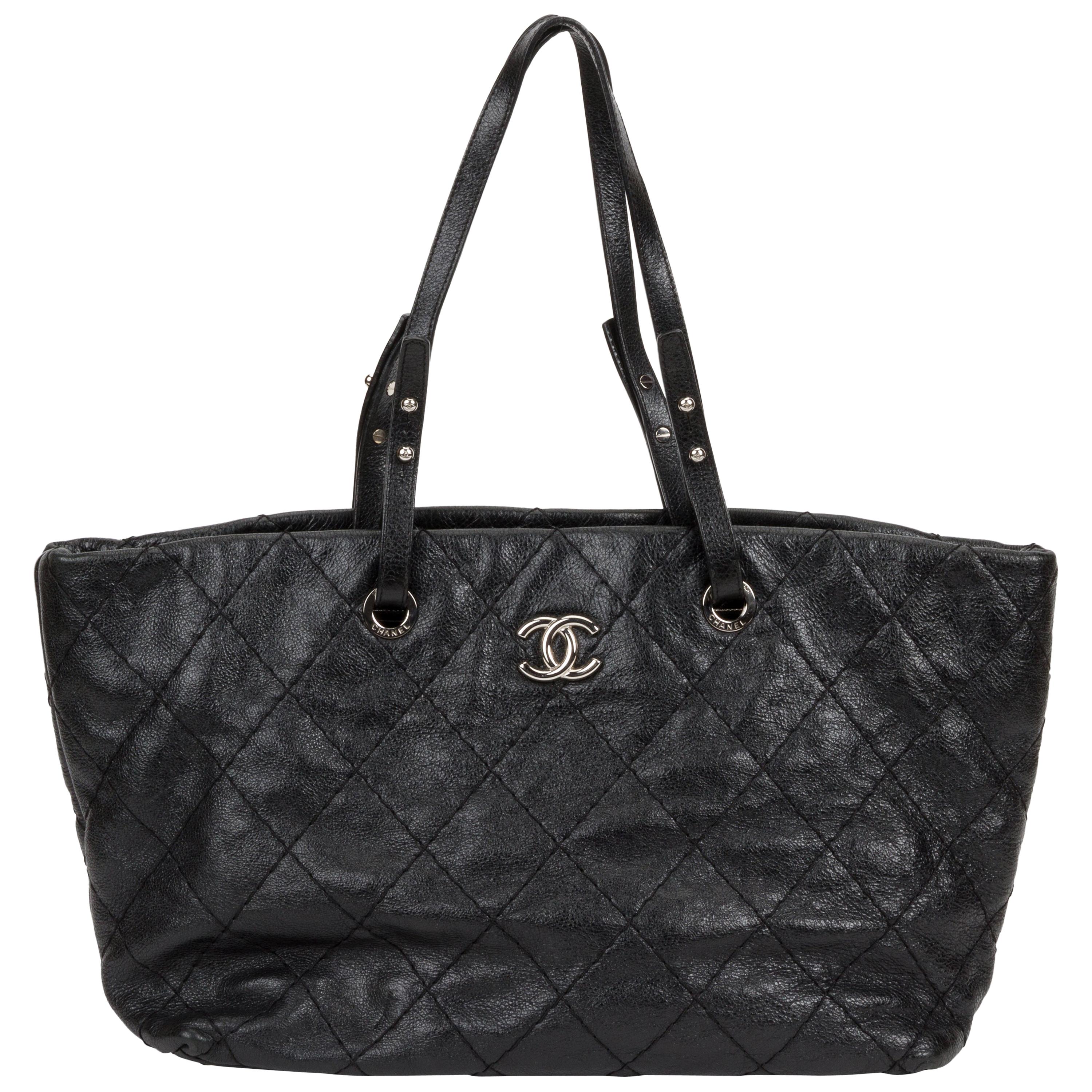 Chanel Black Leather Fold Top Gold Chain Strap Tote Bag at 1stDibs