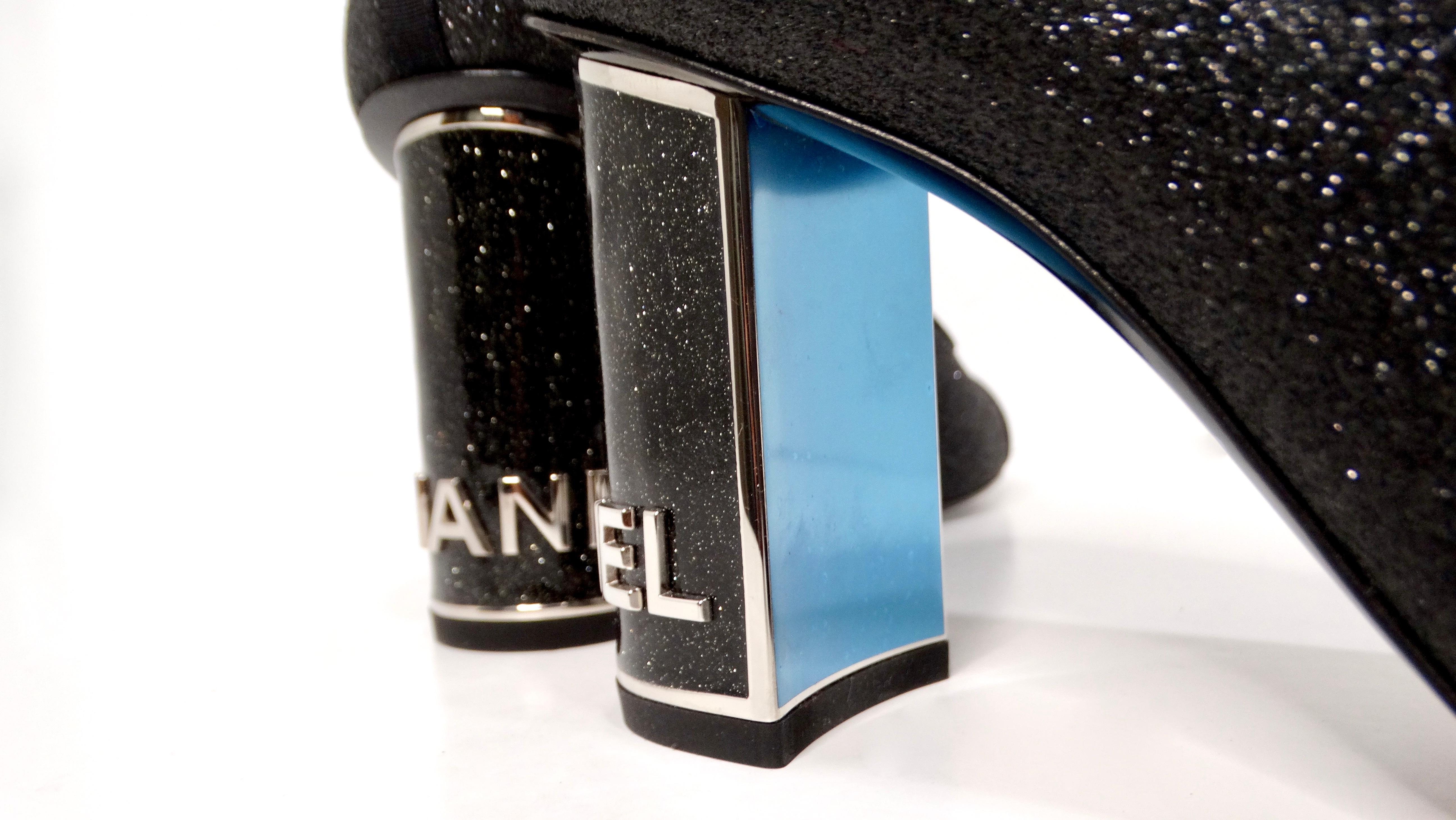 Chanel Black Glitter Grosgrain Cap Toe Logo Pumps With Mirrored Heels For Sale 3