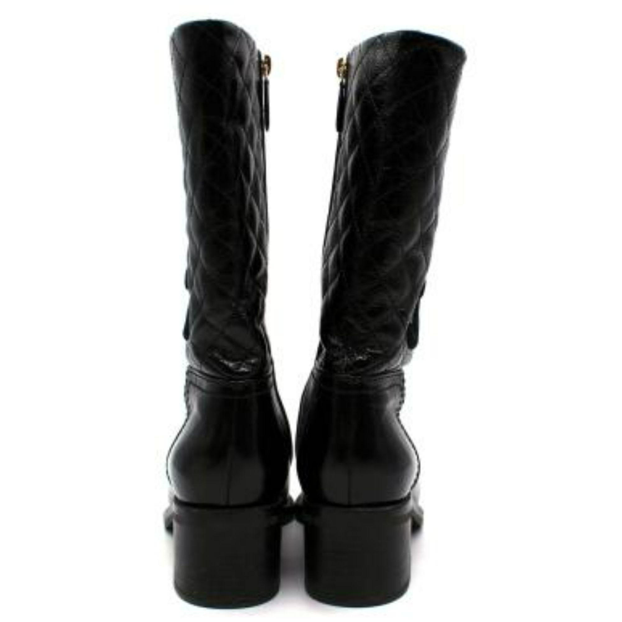 Women's Chanel Black Glossy Quilted CC Boots For Sale