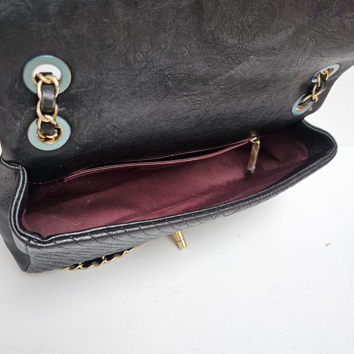 Chanel Black Goatskin Chevron Medium Single Flap Bag For Sale 1