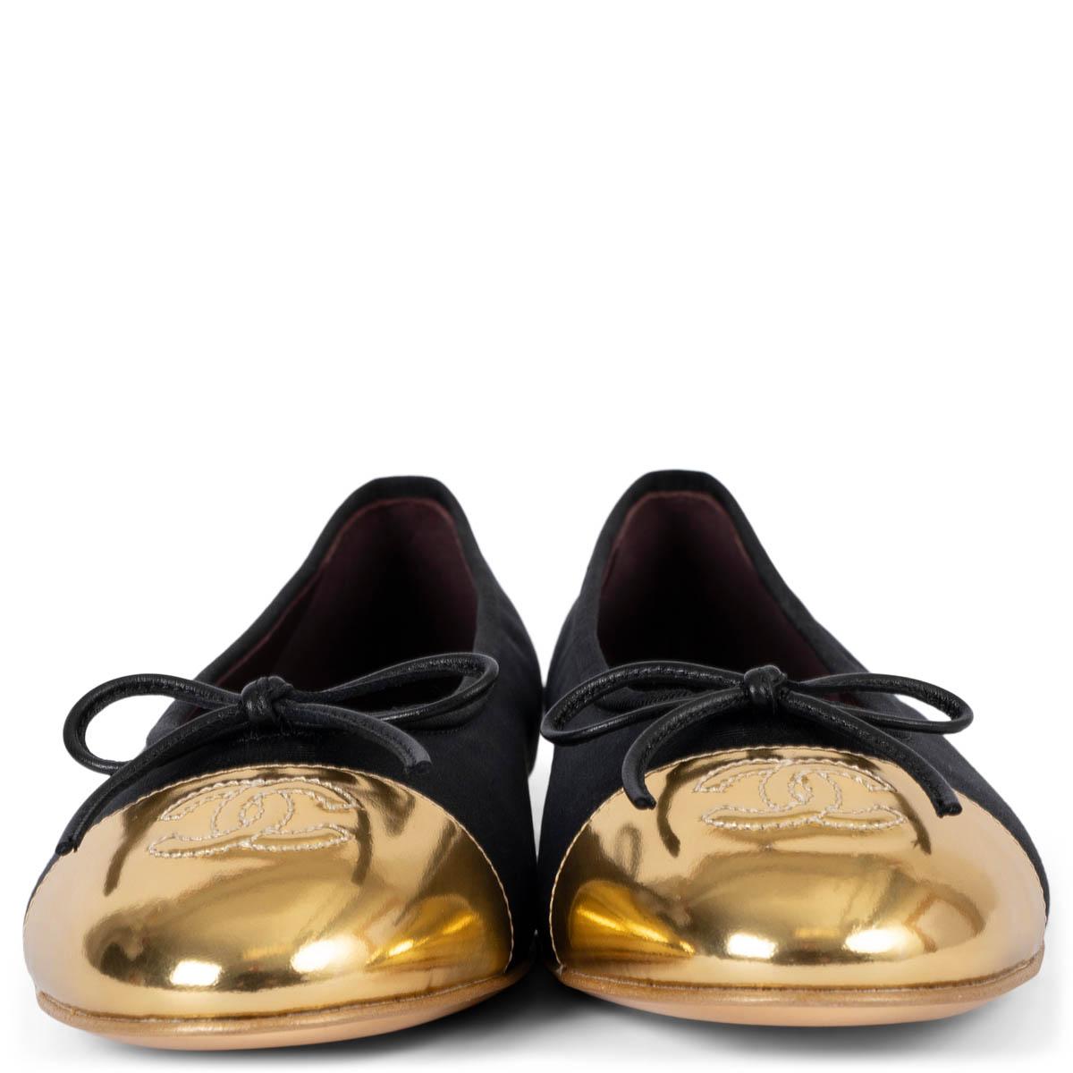 100% authentic Chanel classic ballet flats in black grosgrain fabric with gold-tone laminated calfskin cap toe. Brand new. Comes with dust bag and box. 

2022 Paris-Dubai Resort

Measurements
Model	22C G38678 Y55700 K3597
Imprinted Size	37
Shoe