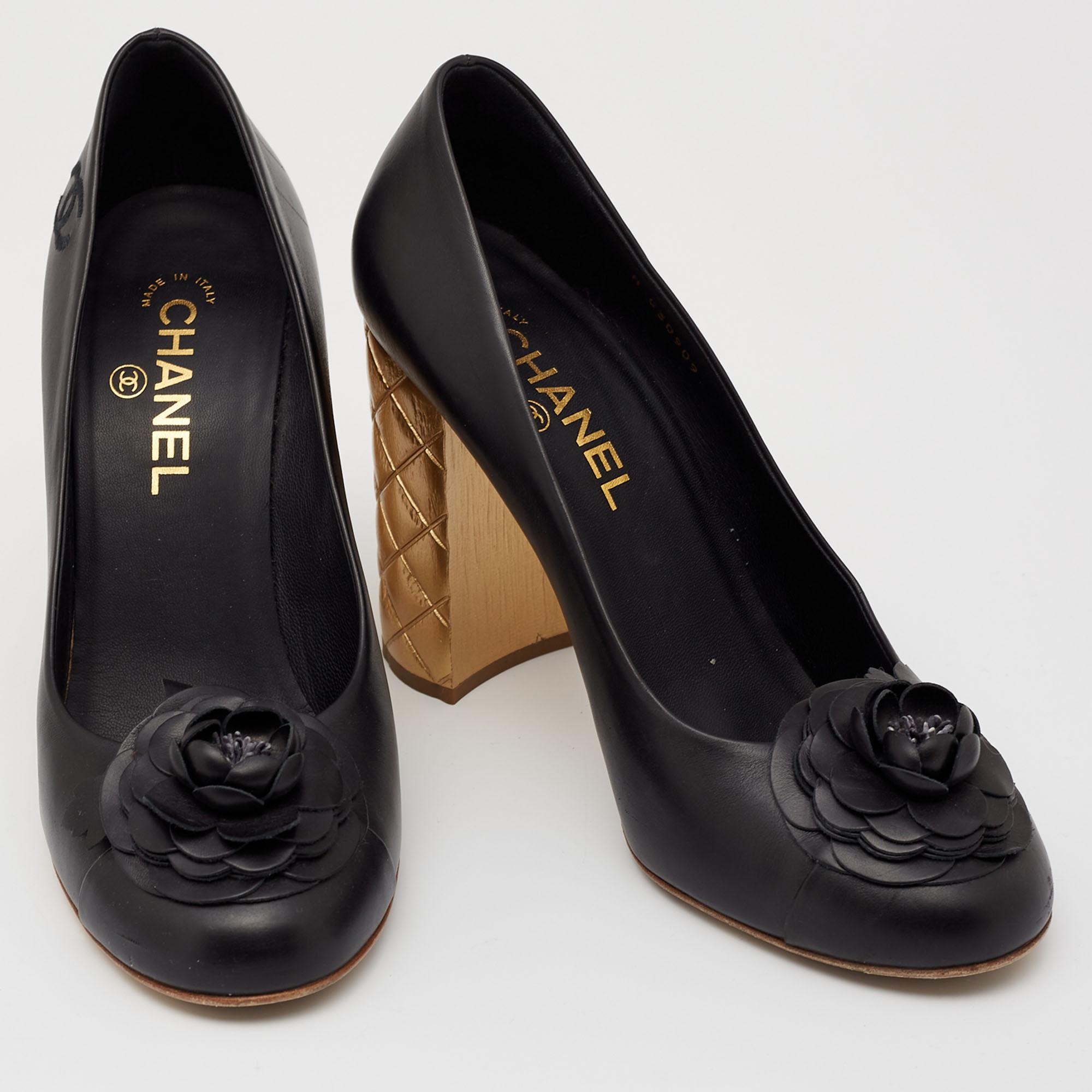 Women's Chanel Black/Gold Camellia Cap Toe Leather Quilted Heel Pumps Size 40