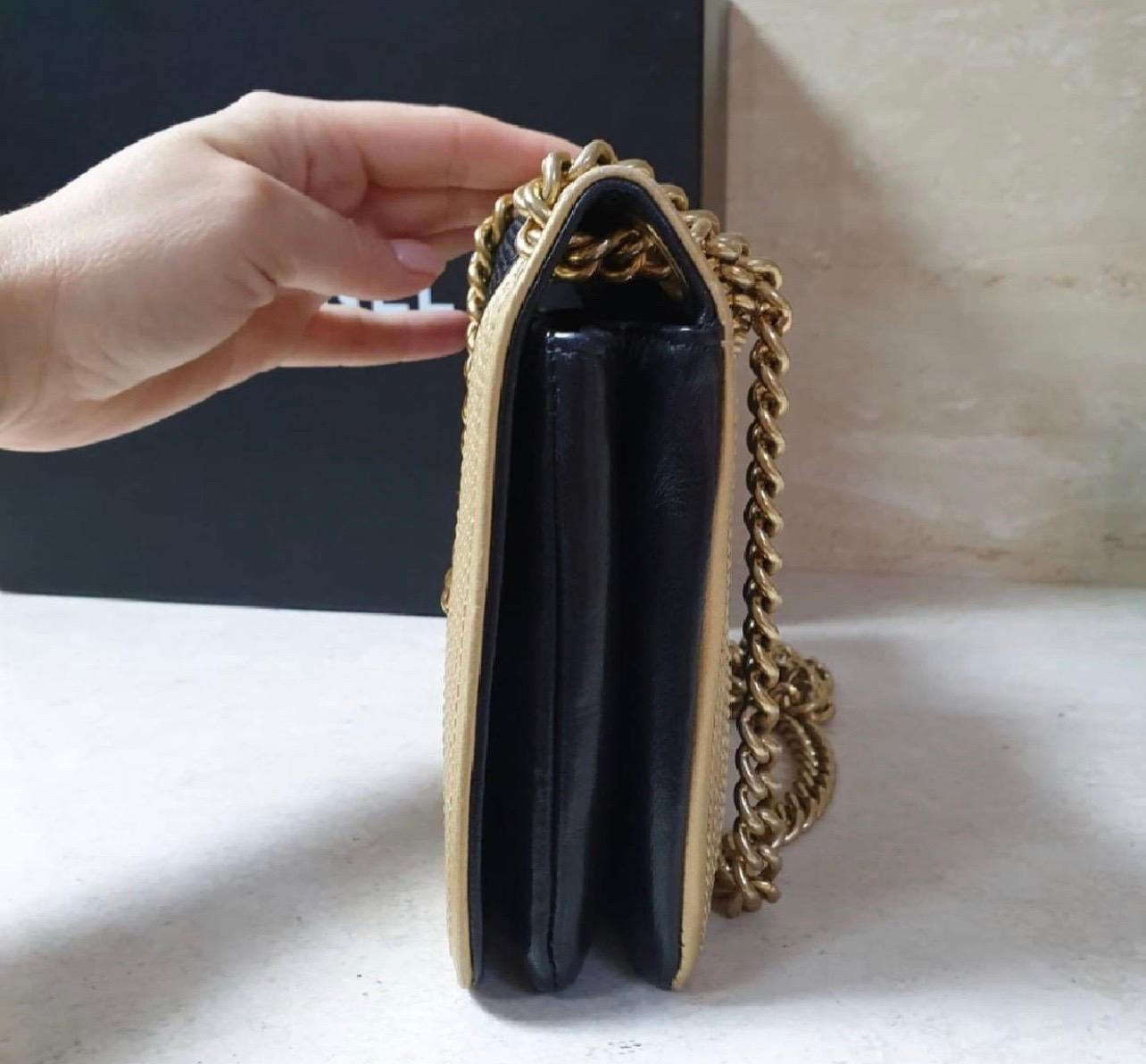 Chanel Black Gold Chain Boy Bag In Good Condition In Krakow, PL