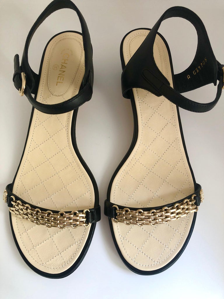Chanel Black and Gold Chain Link One Strap Sandals w/ Quilted Leather 2  Heel For Sale at 1stDibs