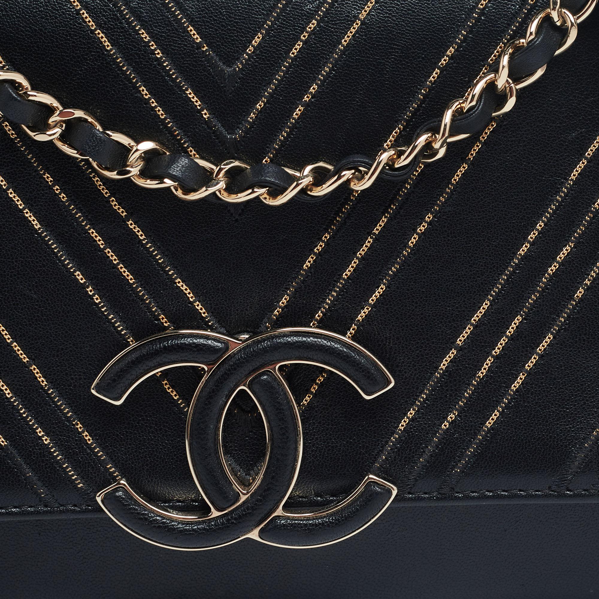 Chanel Black/Gold Chevron Leather CC Subtle Flap Bag 10