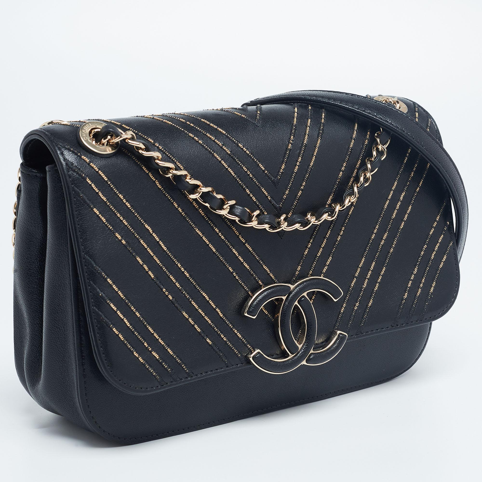 Women's Chanel Black/Gold Chevron Leather CC Subtle Flap Bag