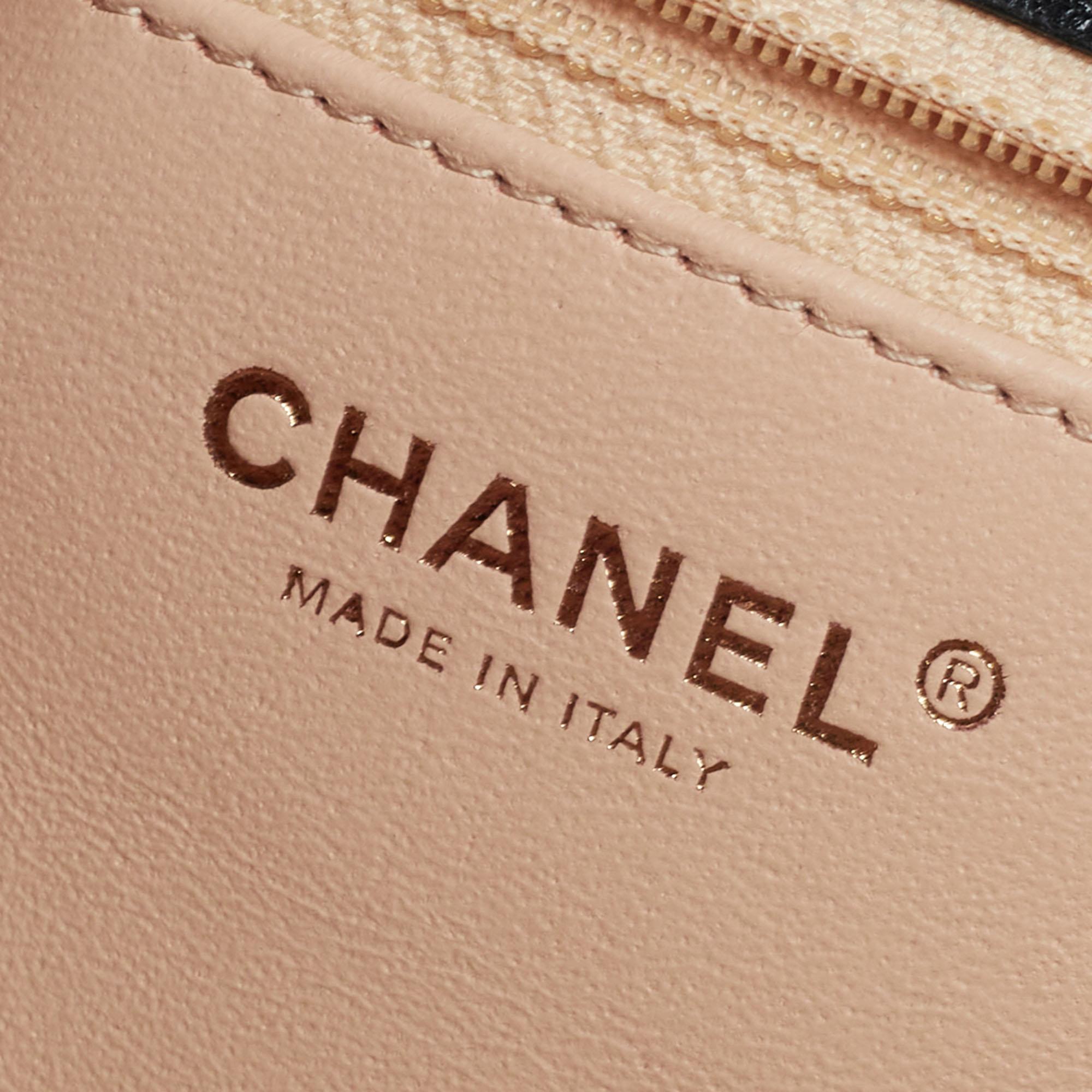 Chanel Black/Gold Chevron Leather CC Subtle Flap Bag 5