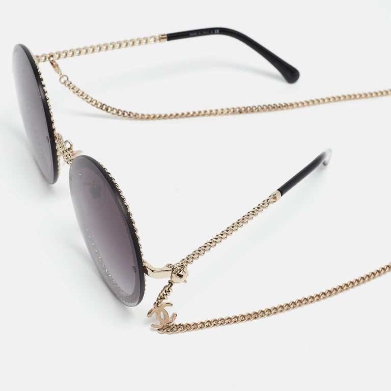 Chanel Black/Gold Gradient 4245 Chain Round Sunglasses at  display picture 1
