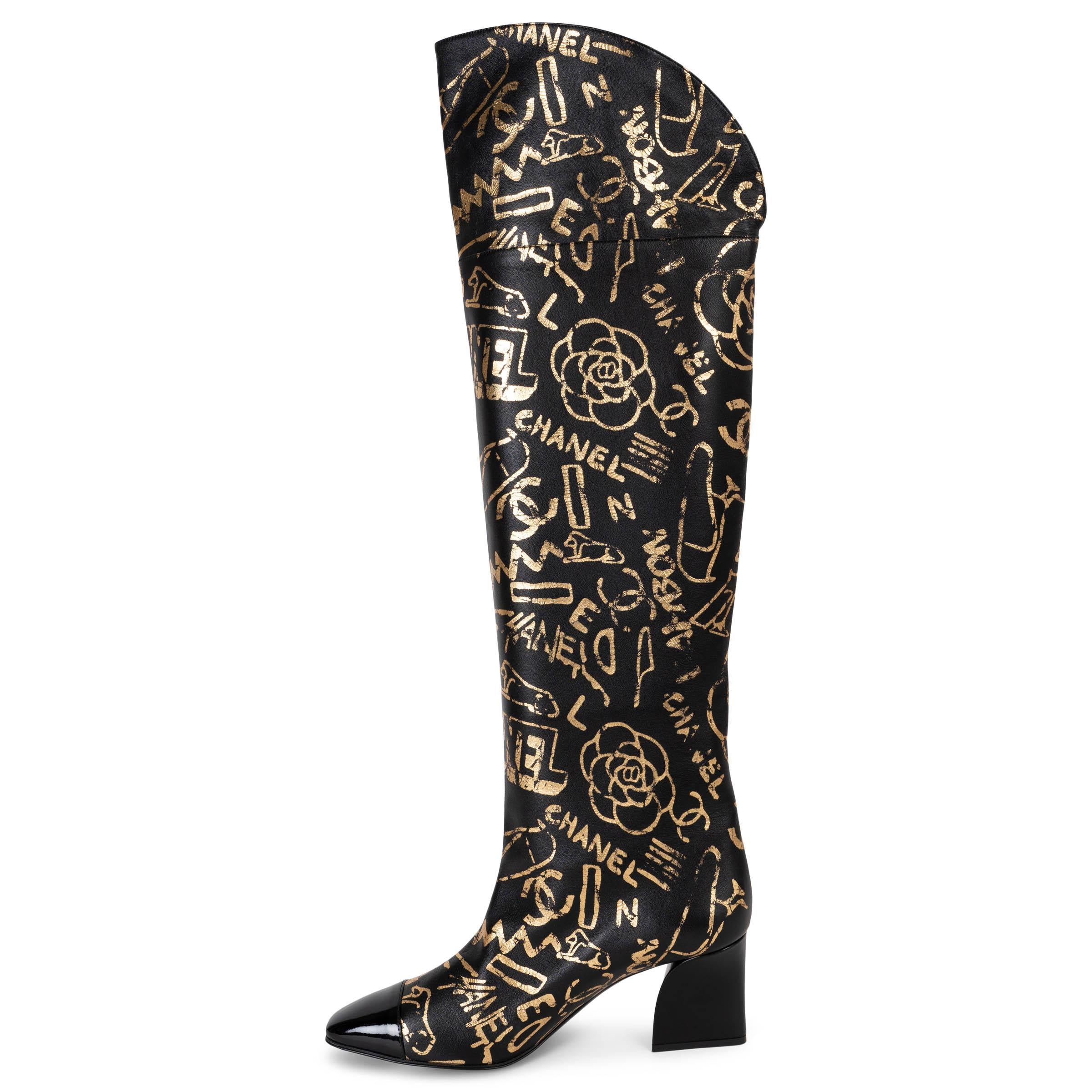 Noir CHANEL cuir noir et or 19A NEW YORK GRAFFITI OVERKNEE Bottes Chaussures 41 en vente