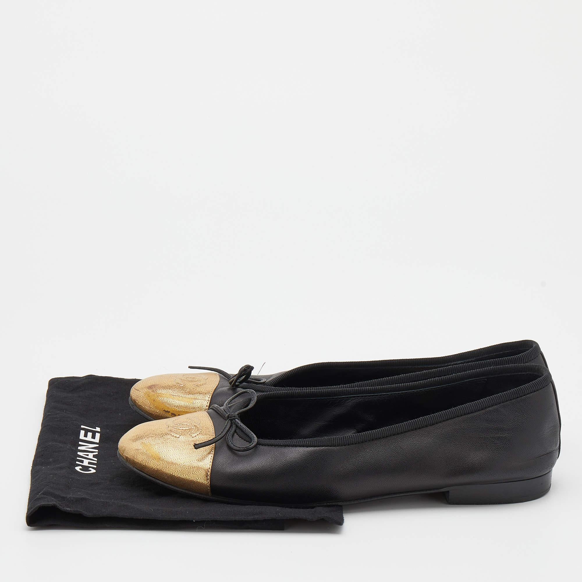 Chanel Black/Gold Leather CC Cap Toe Bow Ballet Flats Size 38.5 2