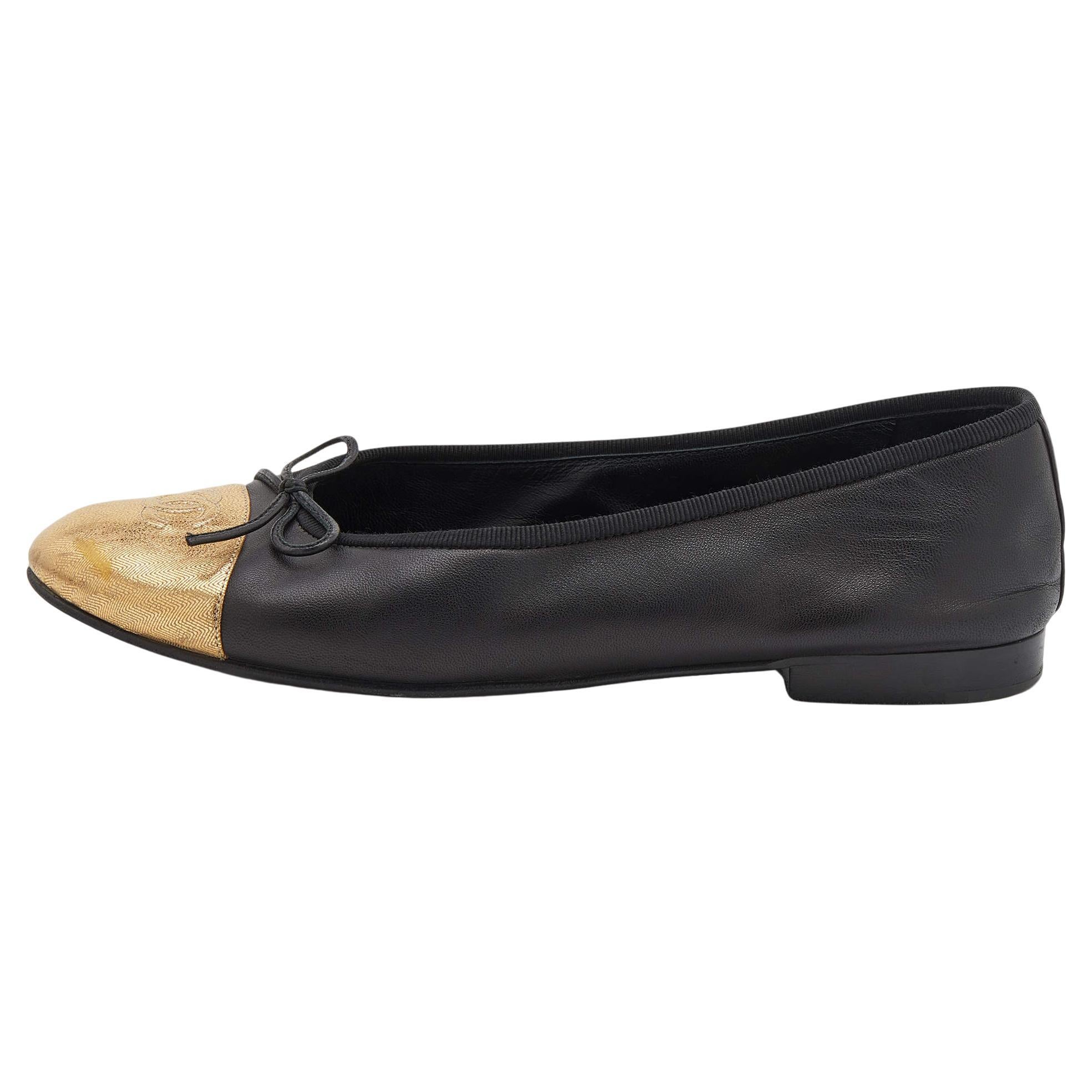 Chanel Black/Gold Leather CC Cap Toe Bow Ballet Flats Size 38.5 at 1stDibs