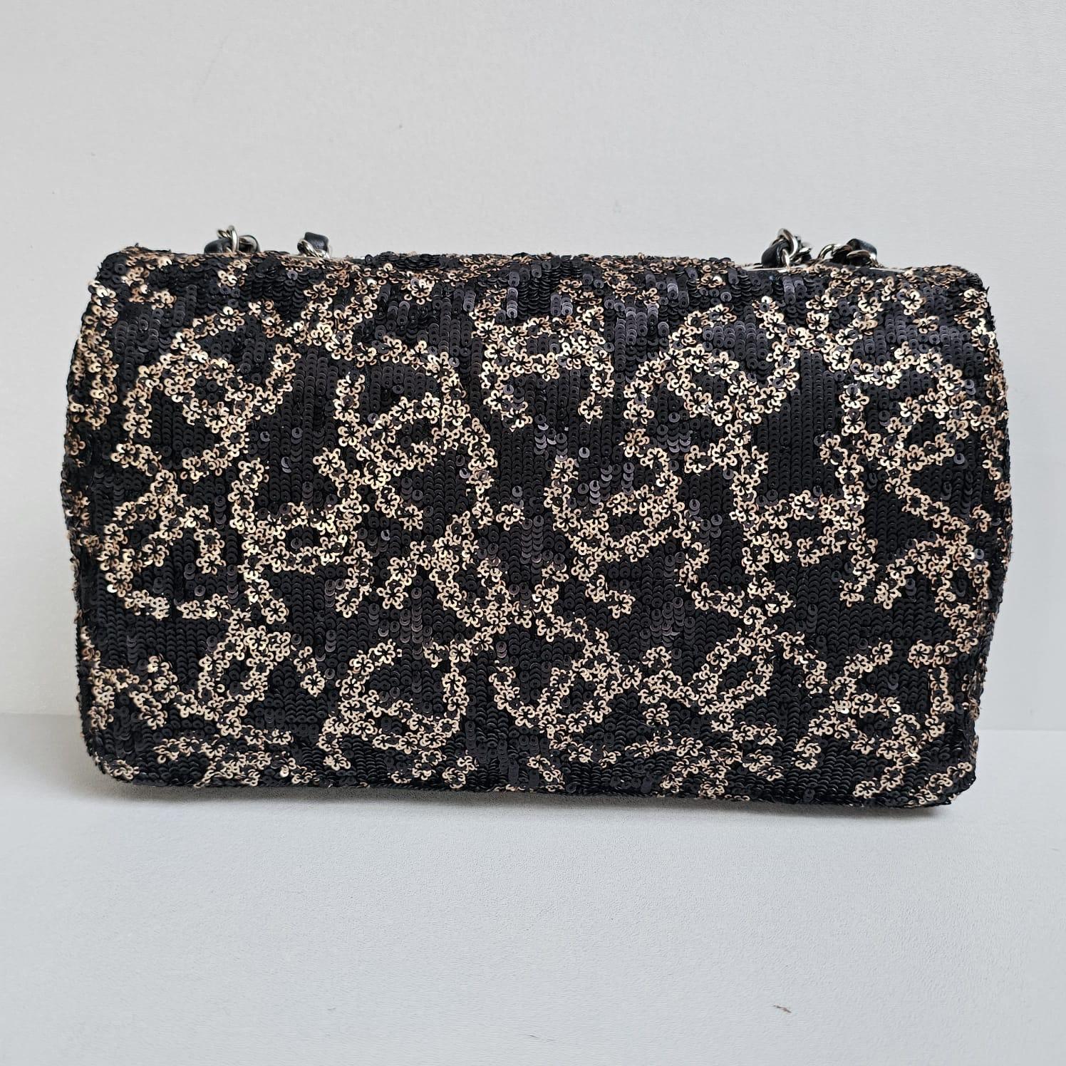 Chanel Black Gold Matte Sequin Medium Single Flap Bag For Sale 2